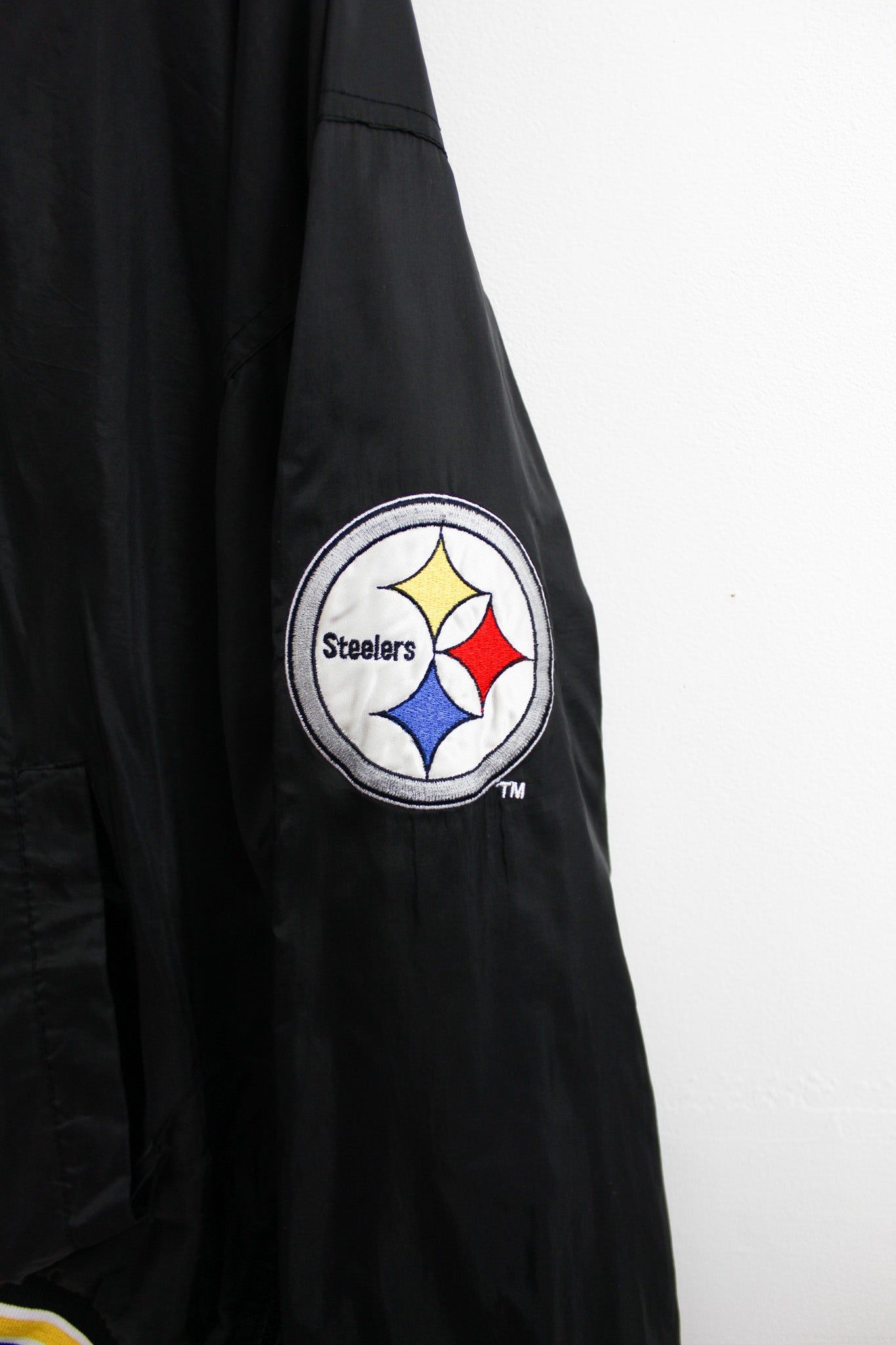 Vintage Chalk Line X NFL Pittsburgh Steelers Pull Over Windbreaker sold by HG Vintage product image thumbnail 2
