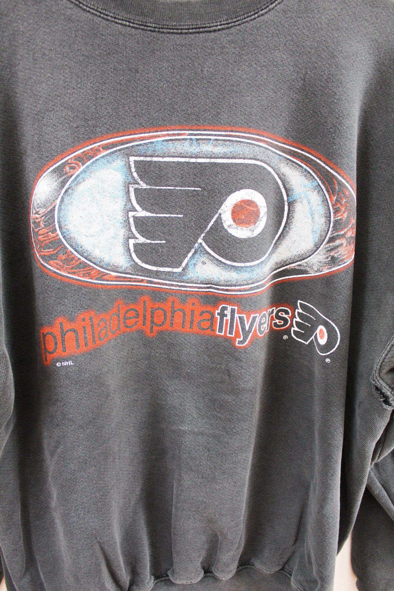 NHL Philadelphia Flyers Graphic Logo Crewneck sold by HG Vintage product image thumbnail 2
