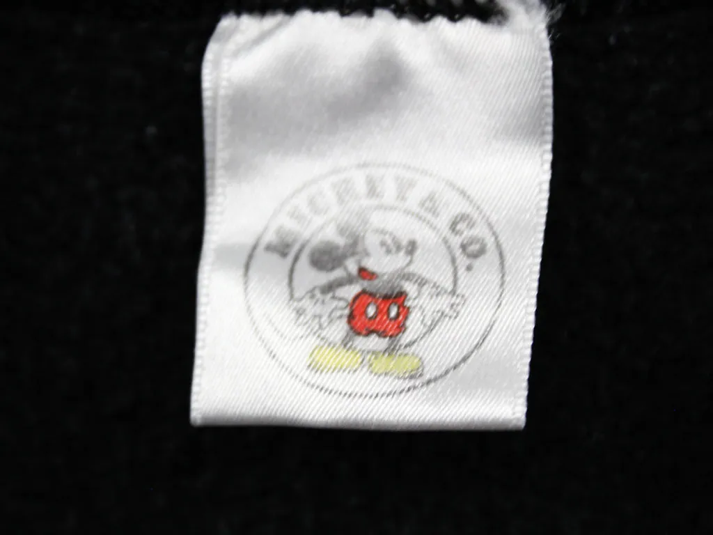 Z- Vintage Disney Embroidered Goofy & Script Crewneck sold by HG Vintage product image thumbnail 3