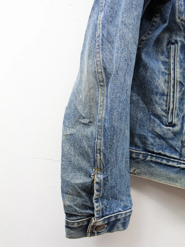 Z- Vintage Levi’s 71506 Made in USA Trucker Denim Jacket sold by HG Vintage product image thumbnail 3