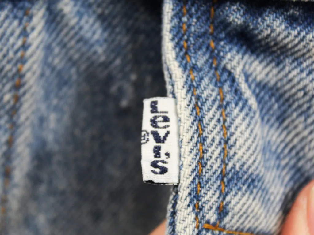 Z- Vintage 1990 Levi’s 57598 Big Tag White Tab Made in USA Trucker Denim Jacket sold by HG Vintage product image thumbnail 2