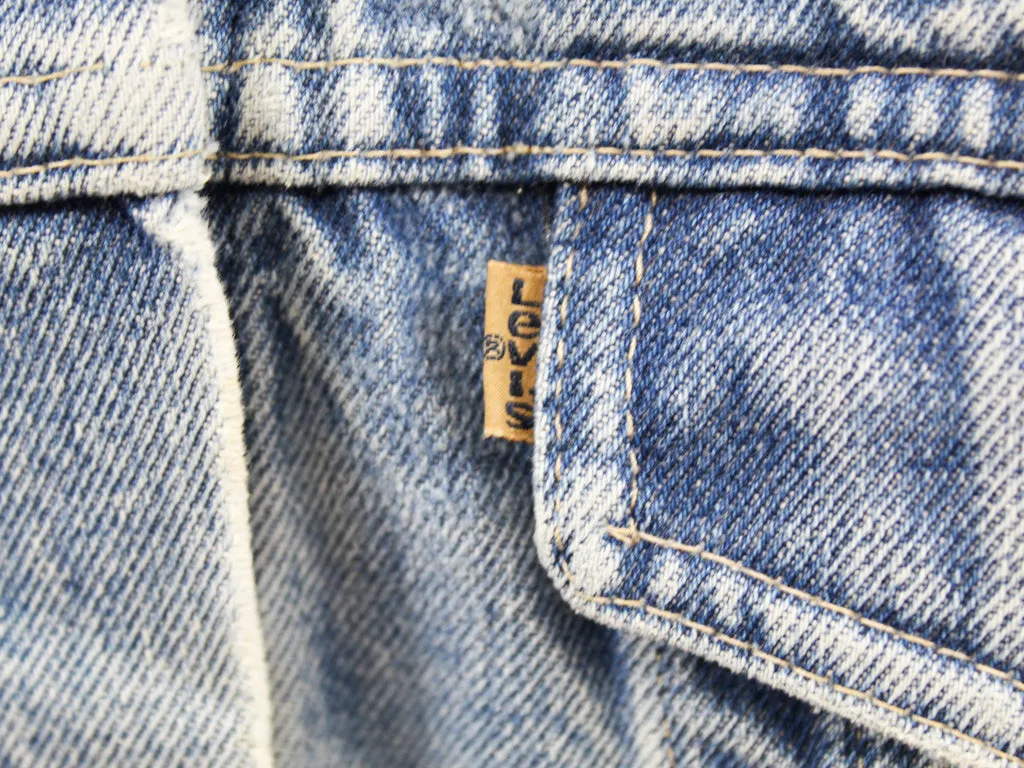 Z- Vintage Levi’s 77930 Beige Tab Made in USA Trucker Denim Jacket sold by HG Vintage product image thumbnail 2