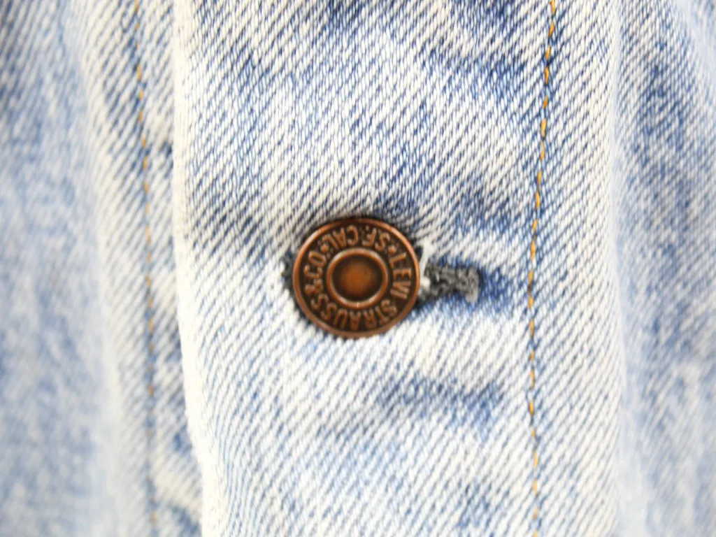 Z- Vintage Levi’s 70506 Made In The USA Trucker Denim Jacket sold by HG Vintage product image thumbnail 2