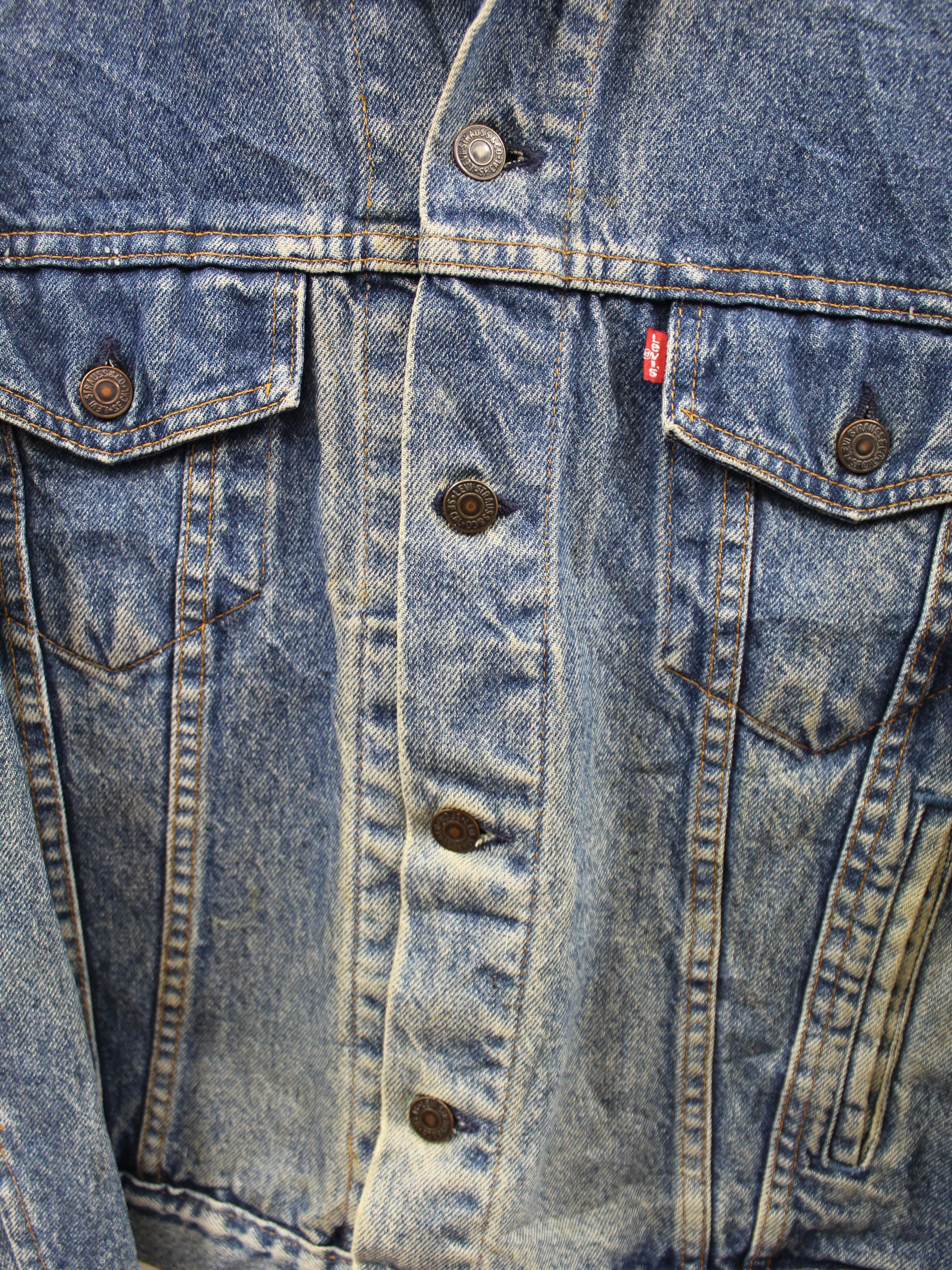 Z- Vintage Levi’s 70507 Trucker Made In USA Denim Jacket sold by HG Vintage product image thumbnail 2
