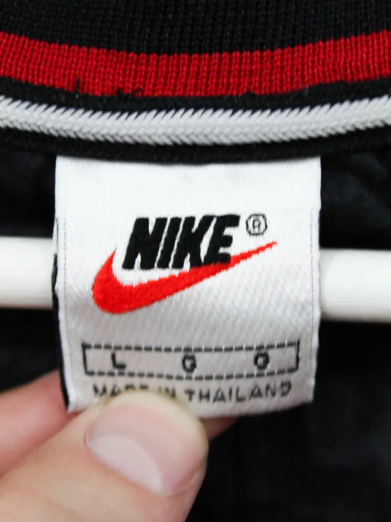 Z - Vintage 90s Nike Swoosh Nylon Pullover Jacket sold by HG Vintage product image thumbnail 3