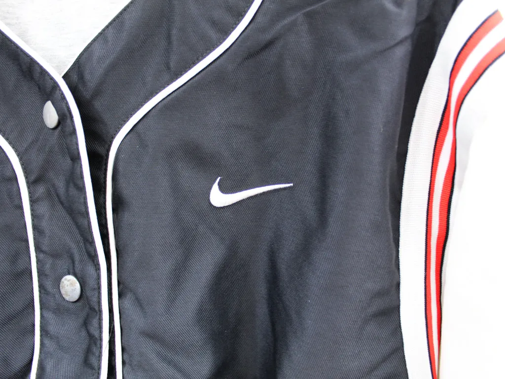 Z - Vintage Nike Script Nylon Bomber Jacket sold by HG Vintage product image thumbnail 2
