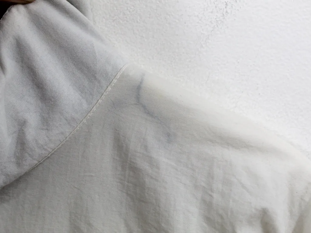 Z- Vintage 90s Reebok Nylon Windbreaker White sold by HG Vintage product image thumbnail 4