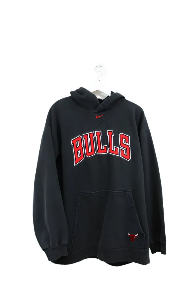 Z- Vintage 90s Chicago Bulls NBA Nike Hoodie sold by HG Vintage
