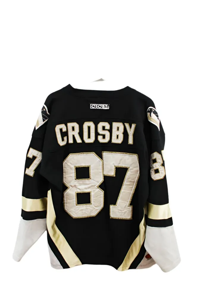 Z- Pittsburgh Penguins Sidney Crosby NHL CCM Jersey sold by HG Vintage product image thumbnail 3