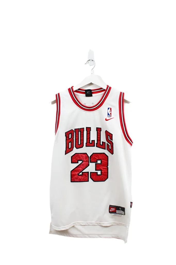 Z- Chicago Bulls Michael Jordan NBA Nike Team Jersey White sold by HG Vintage