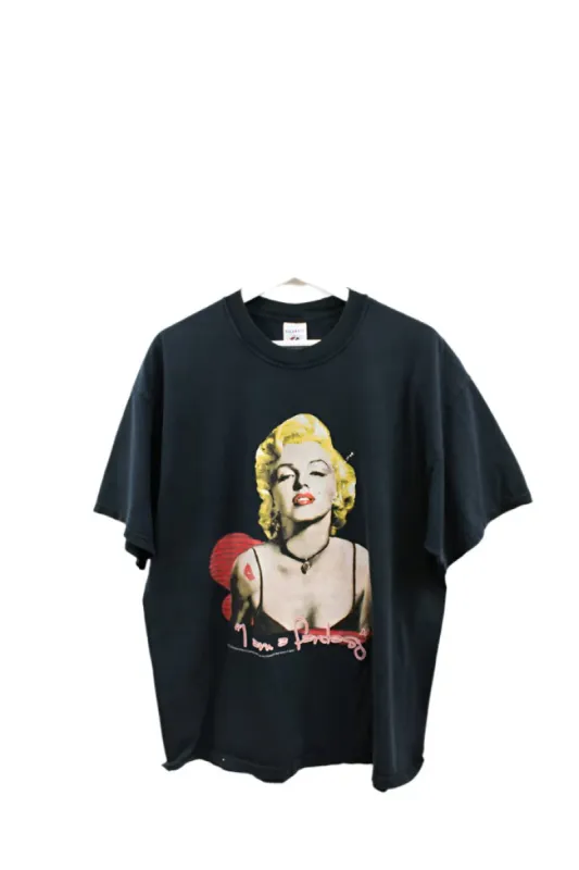 Z- 2007 Marylin Monroe Graphic Tee sold by HG Vintage