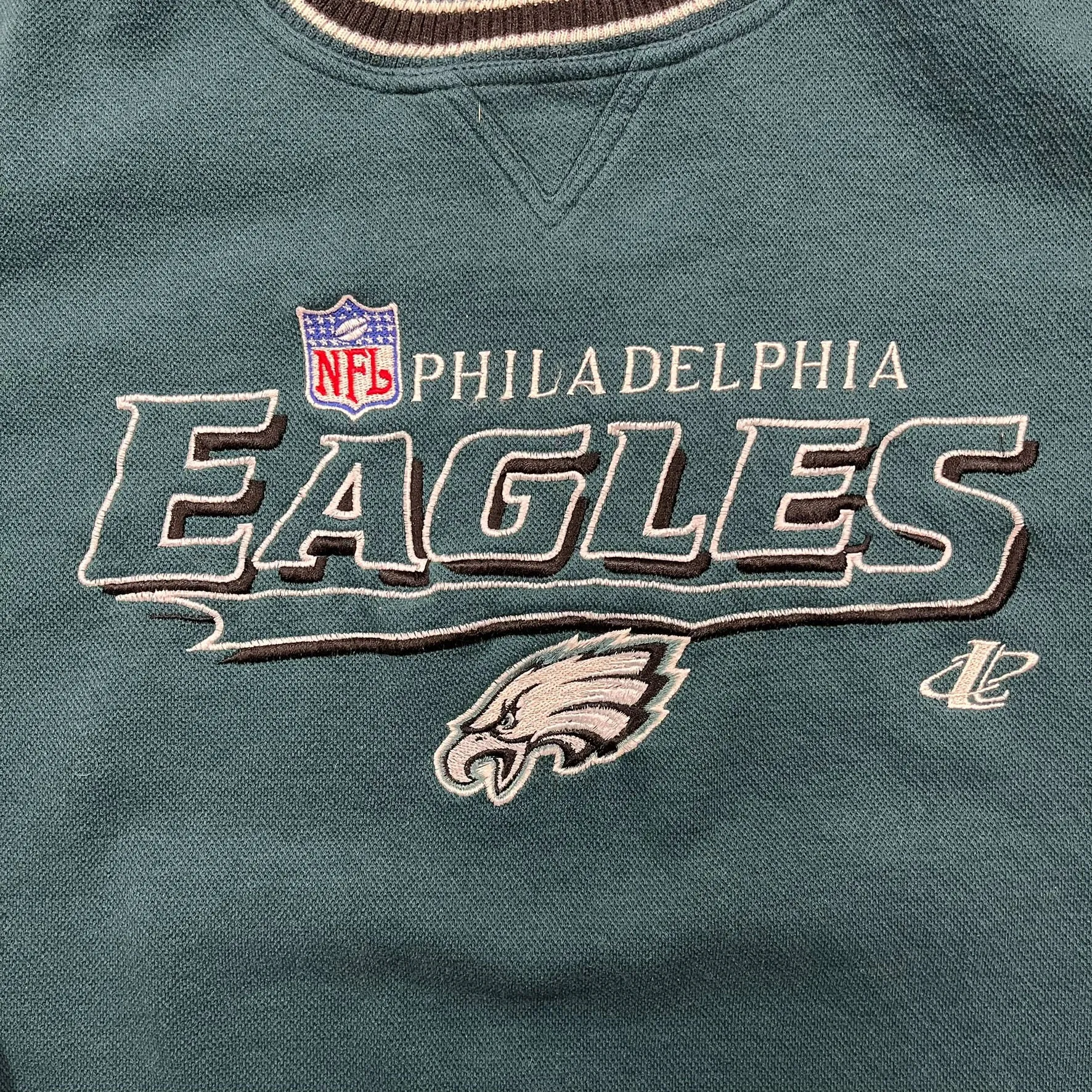 D- Vintage Philadelphia Eagles NFL Logo Athletic Embroidered Logo Crewneck sold by HG Vintage product image thumbnail 2