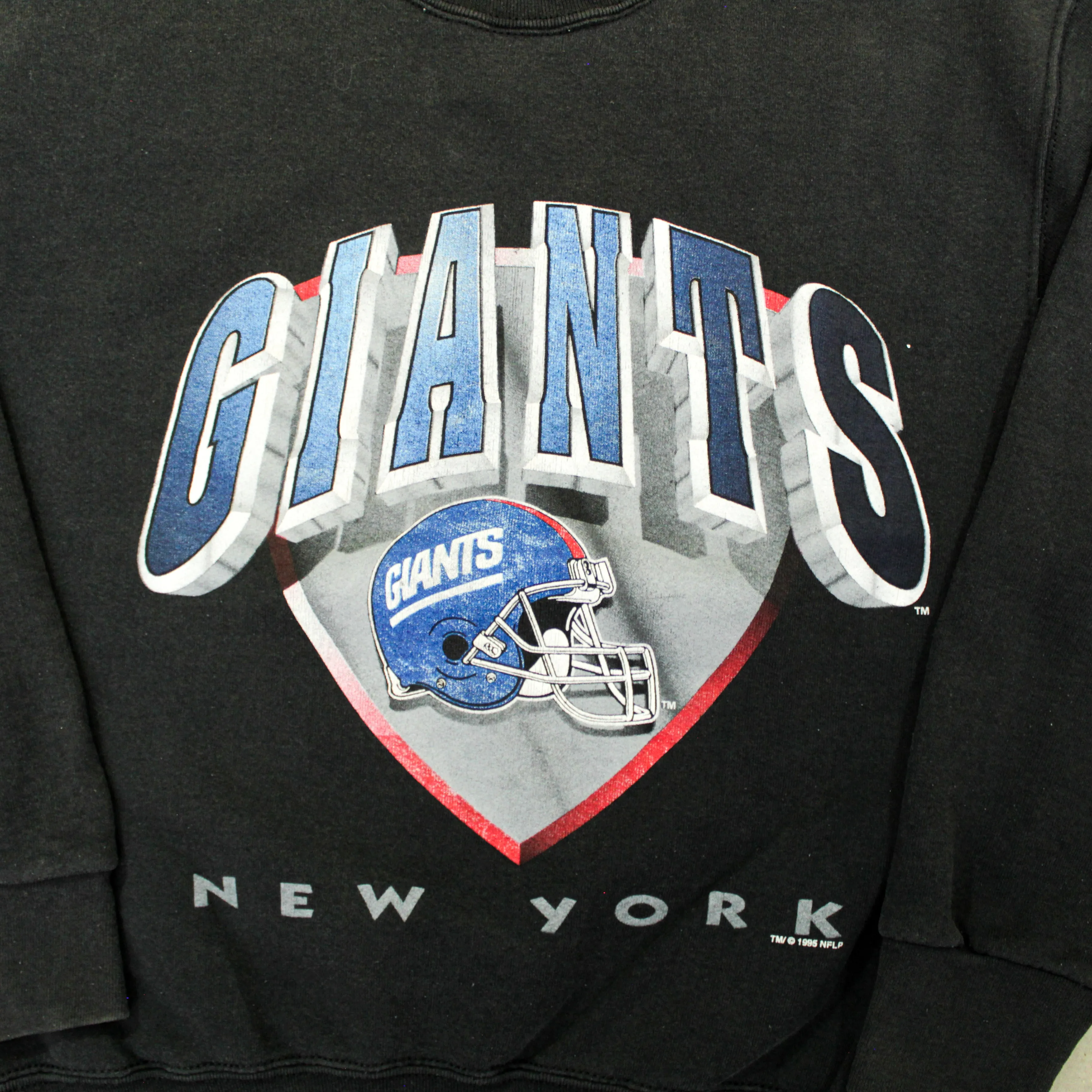 D- Vintage 1995 New York Giants NFL Salem Graphic Crewneck sold by HG Vintage product image thumbnail 2