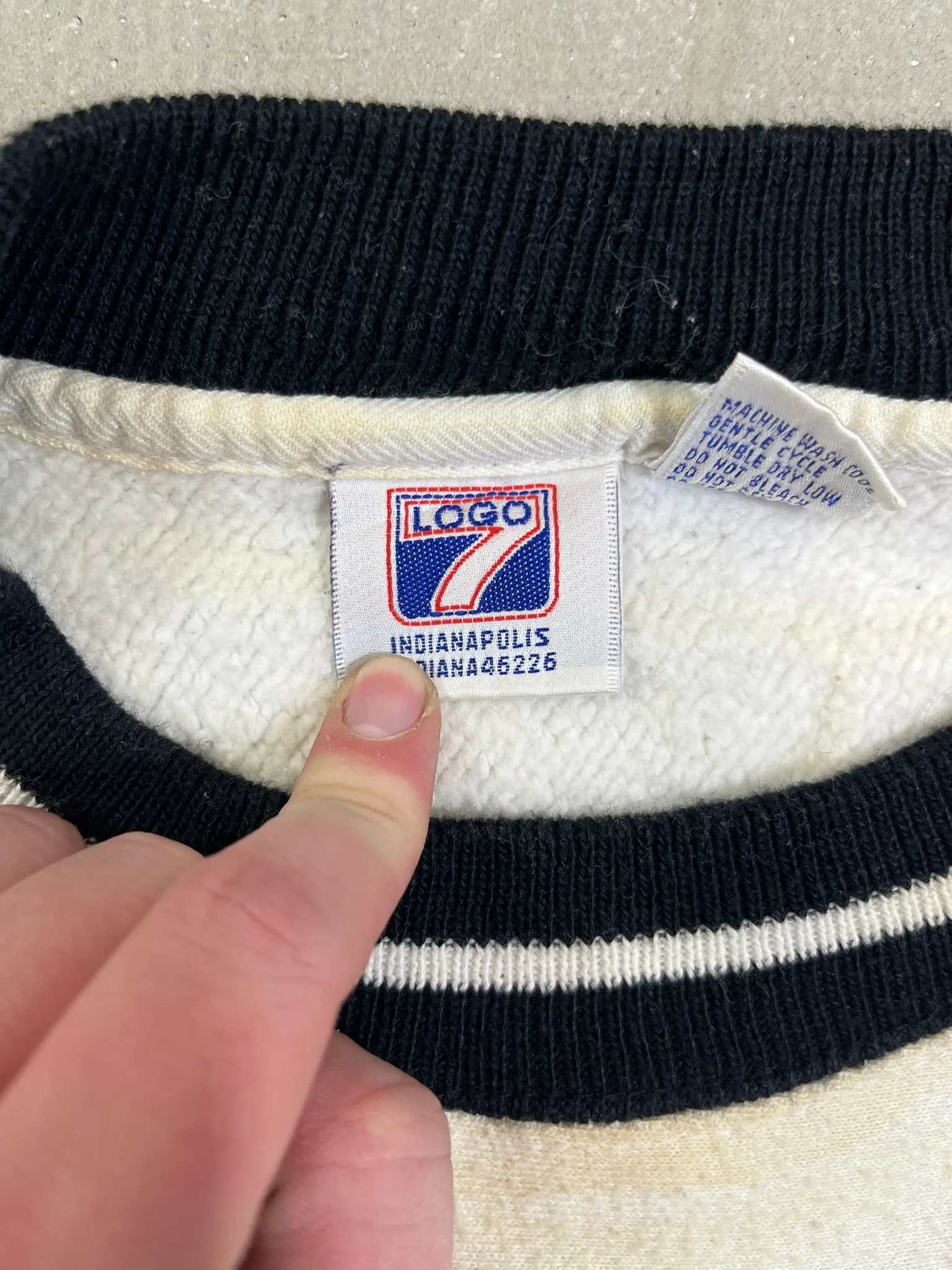 D- Vintage 1991 Logo 7 NCAA Basketball Championship Crewneck sold by HG Vintage product image thumbnail 3