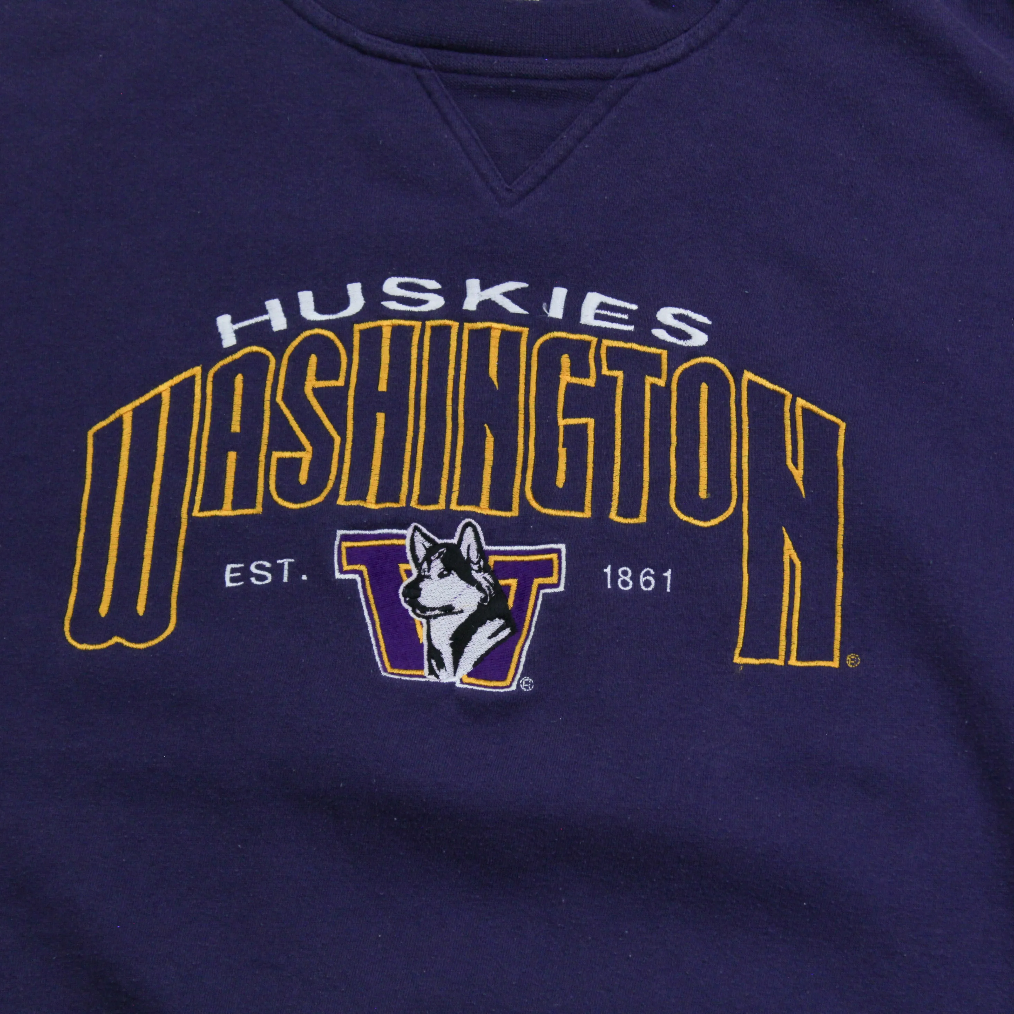 D- Vintage Washington Huskies Embroidered Logo & Text Lee Crewneck sold by HG Vintage product image thumbnail 2