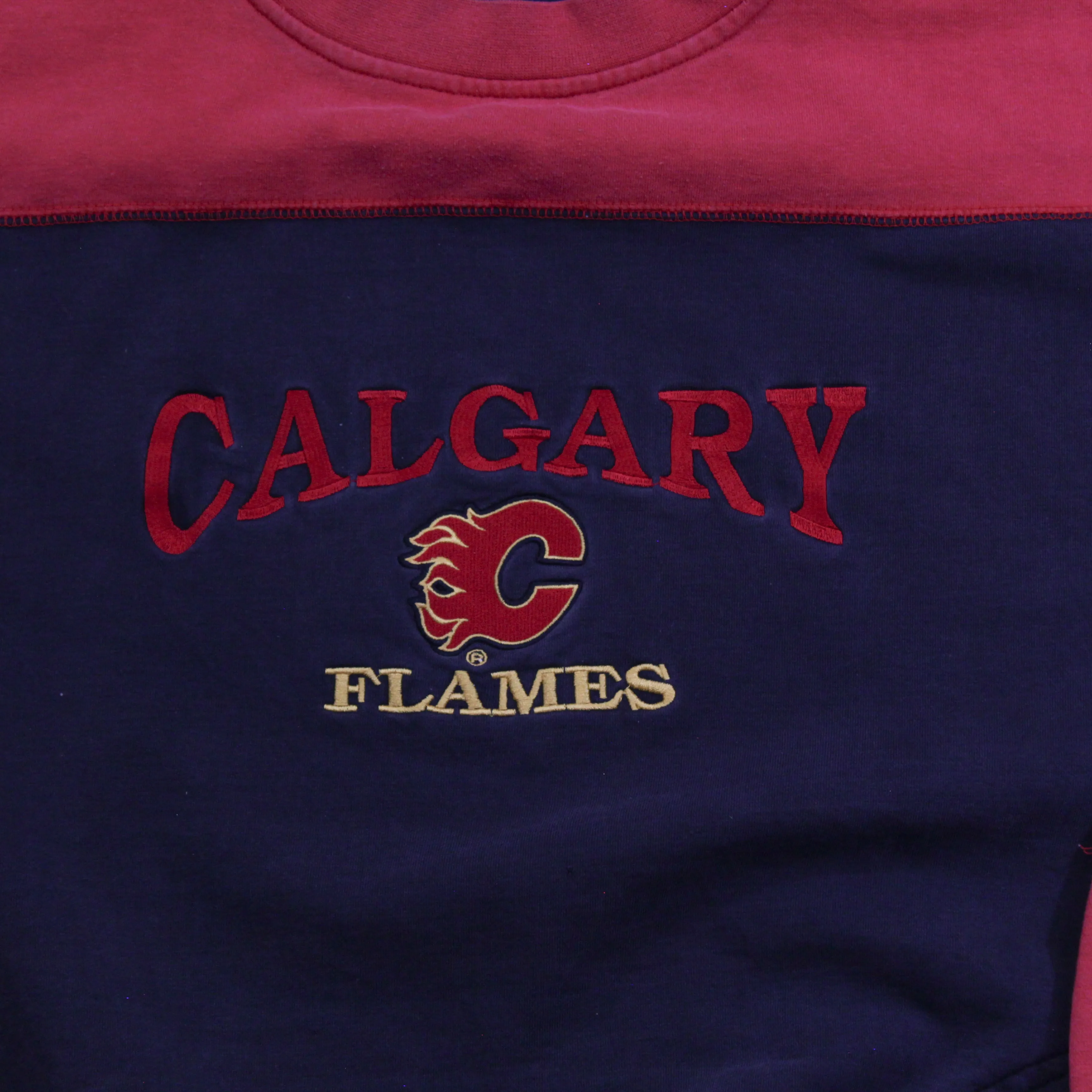 D- Vintage Calgary Flames NHL Embroidered Logo Crewneck sold by HG Vintage product image thumbnail 2