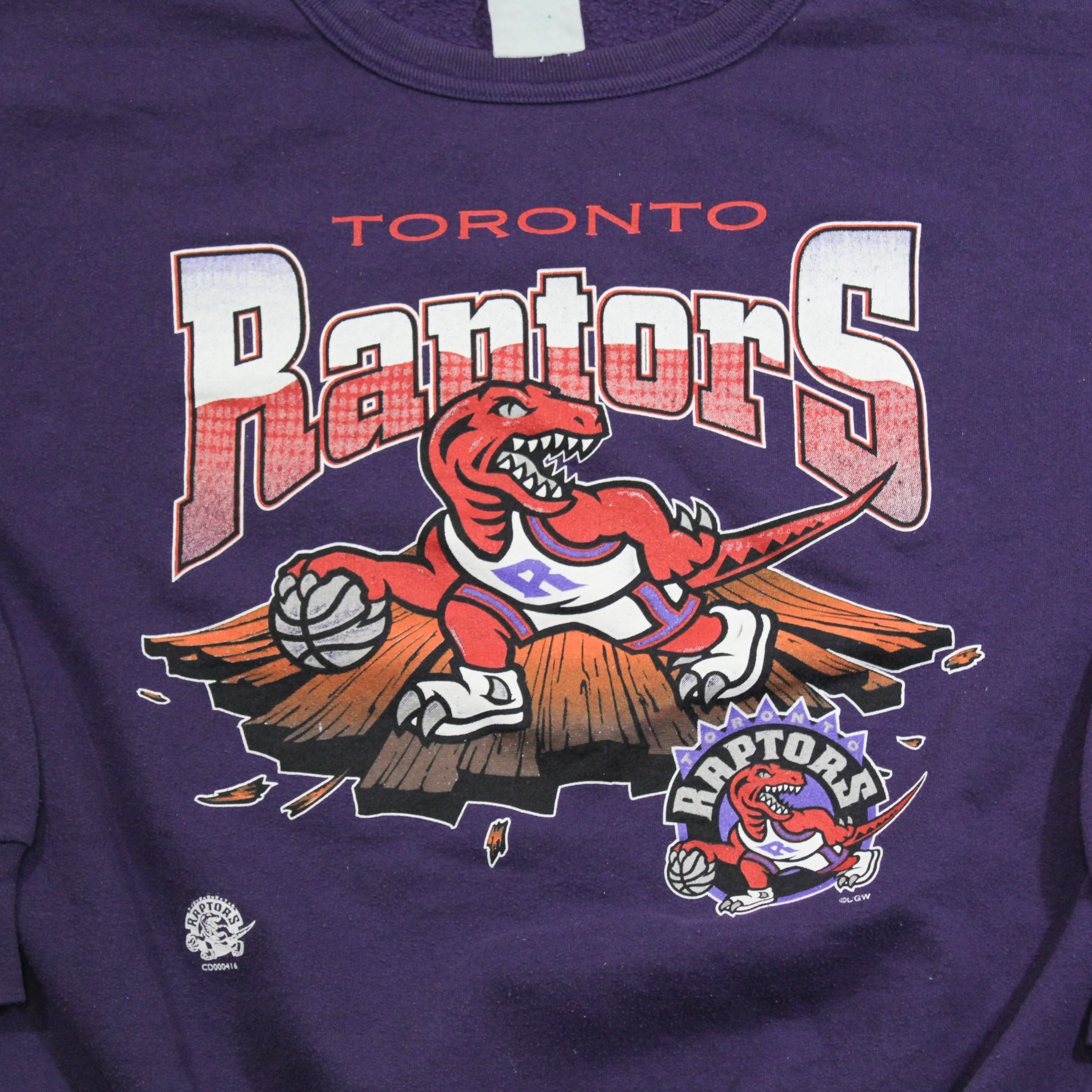D- Vintage Toronto Raptors NBA Logo Crewneck sold by HG Vintage product image thumbnail 2