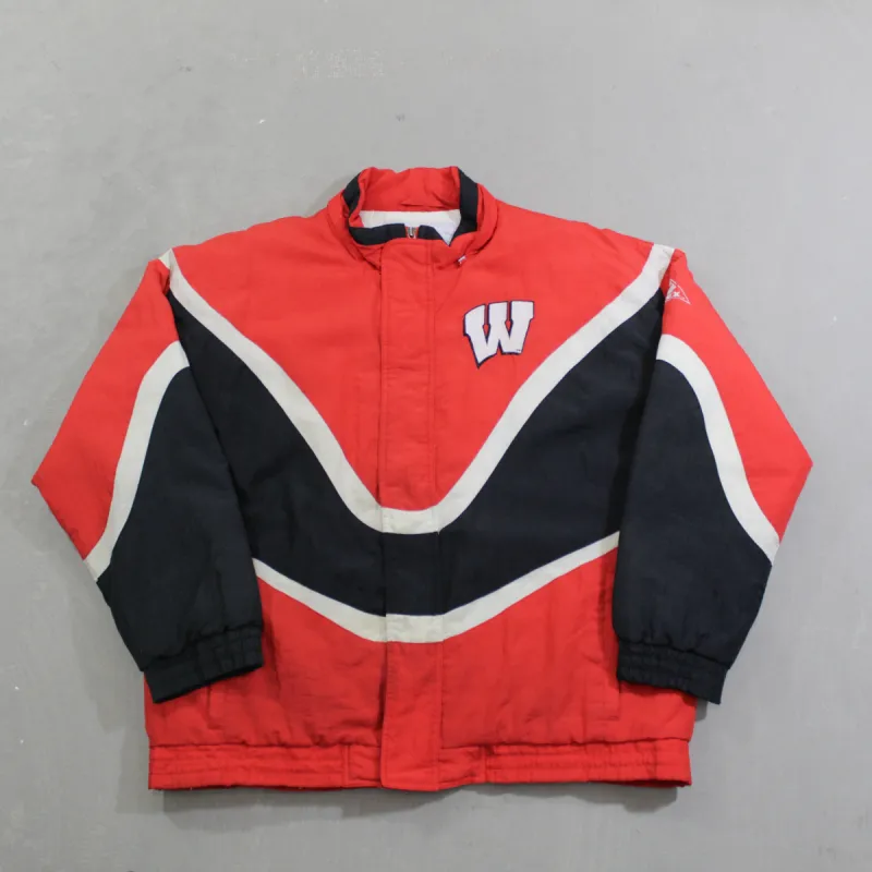D- Vintage Wisconsin Badgers Apex One Winter jacket made by NCAA