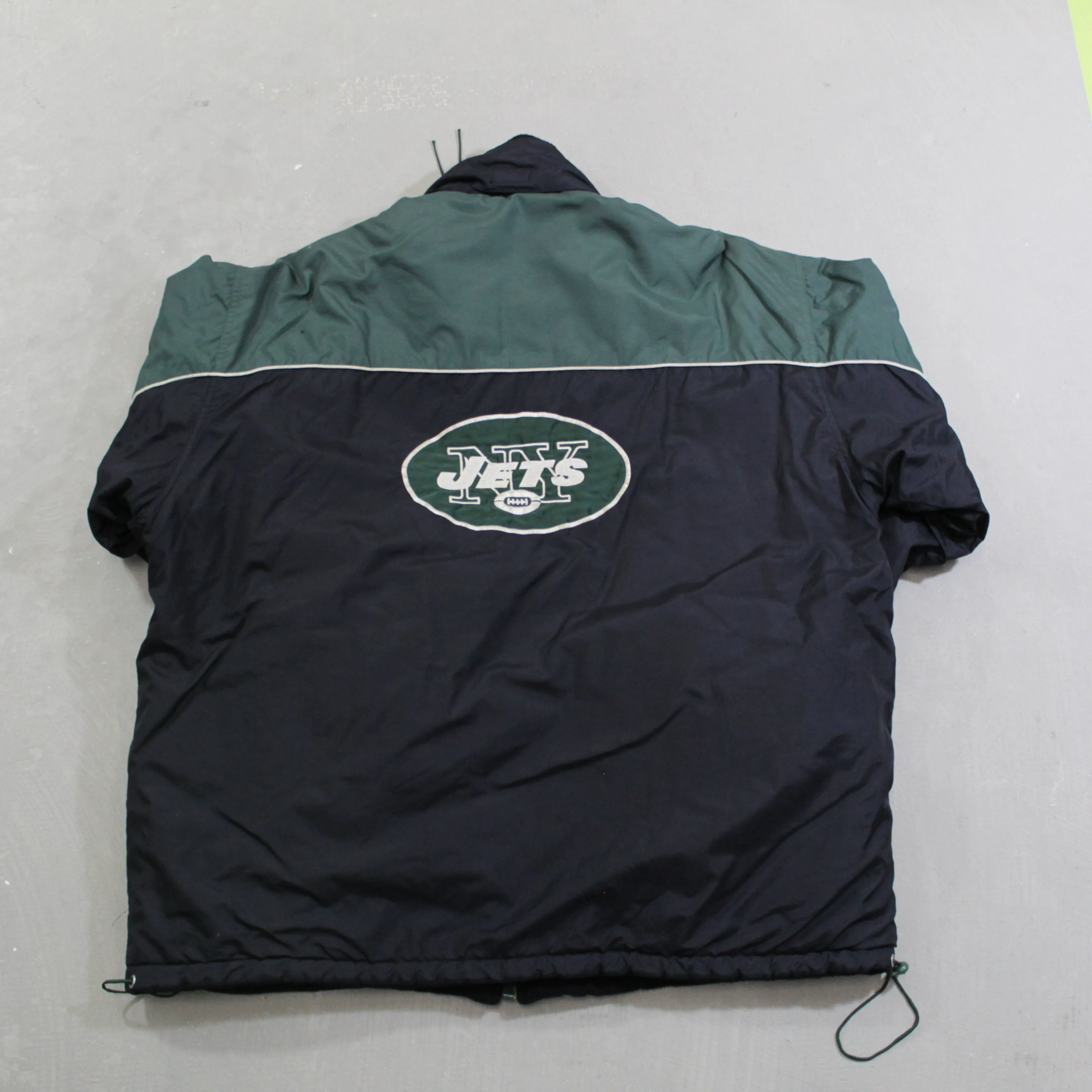 D- Vintage New York Jets NFL Reversible Winter Jacket sold by HG Vintage product image thumbnail 2