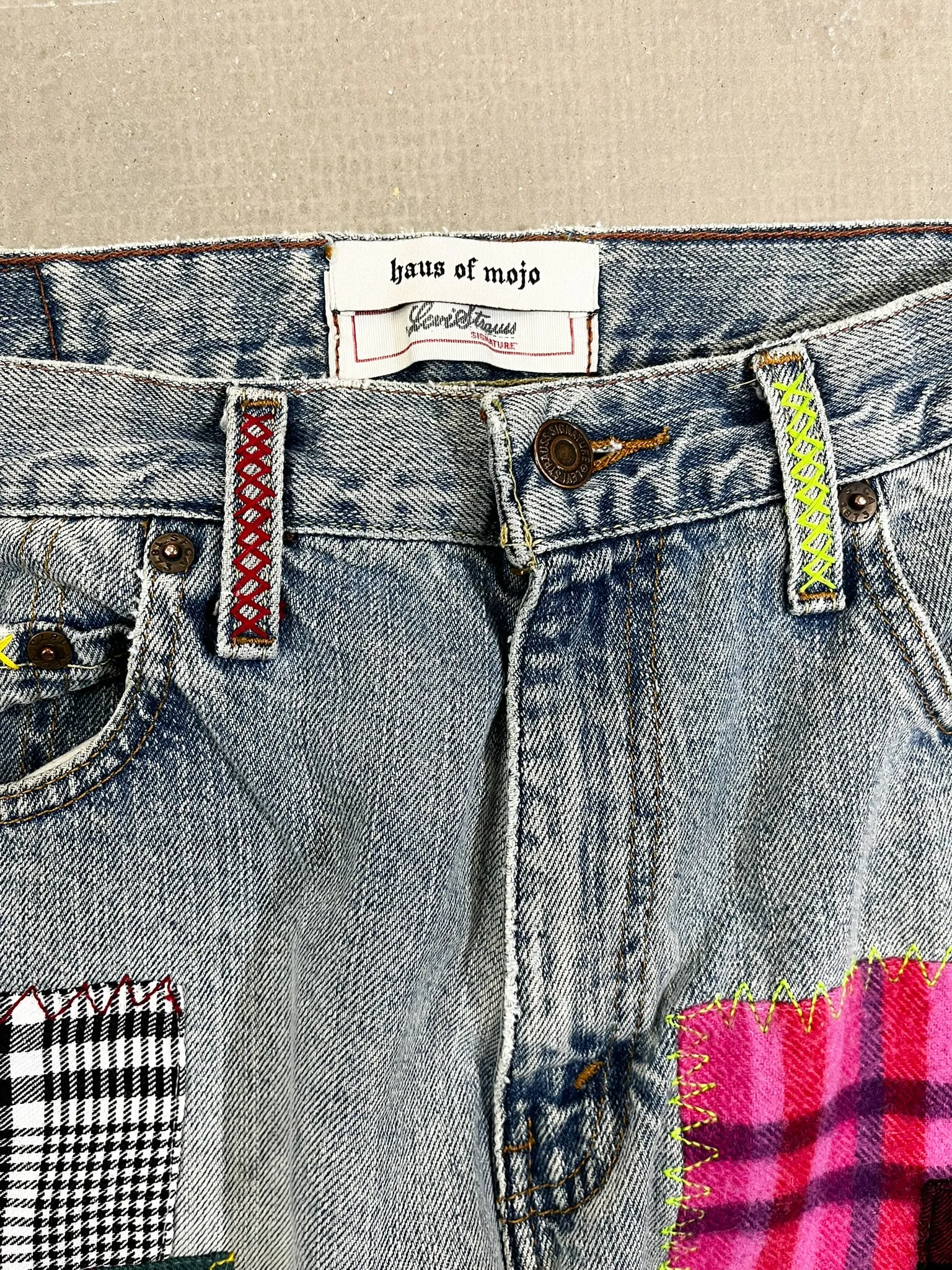 D- HOM Plaid Patches Reworked Levi's Strauss Signature 29x30 Jeans sold by HG Vintage product image thumbnail 3