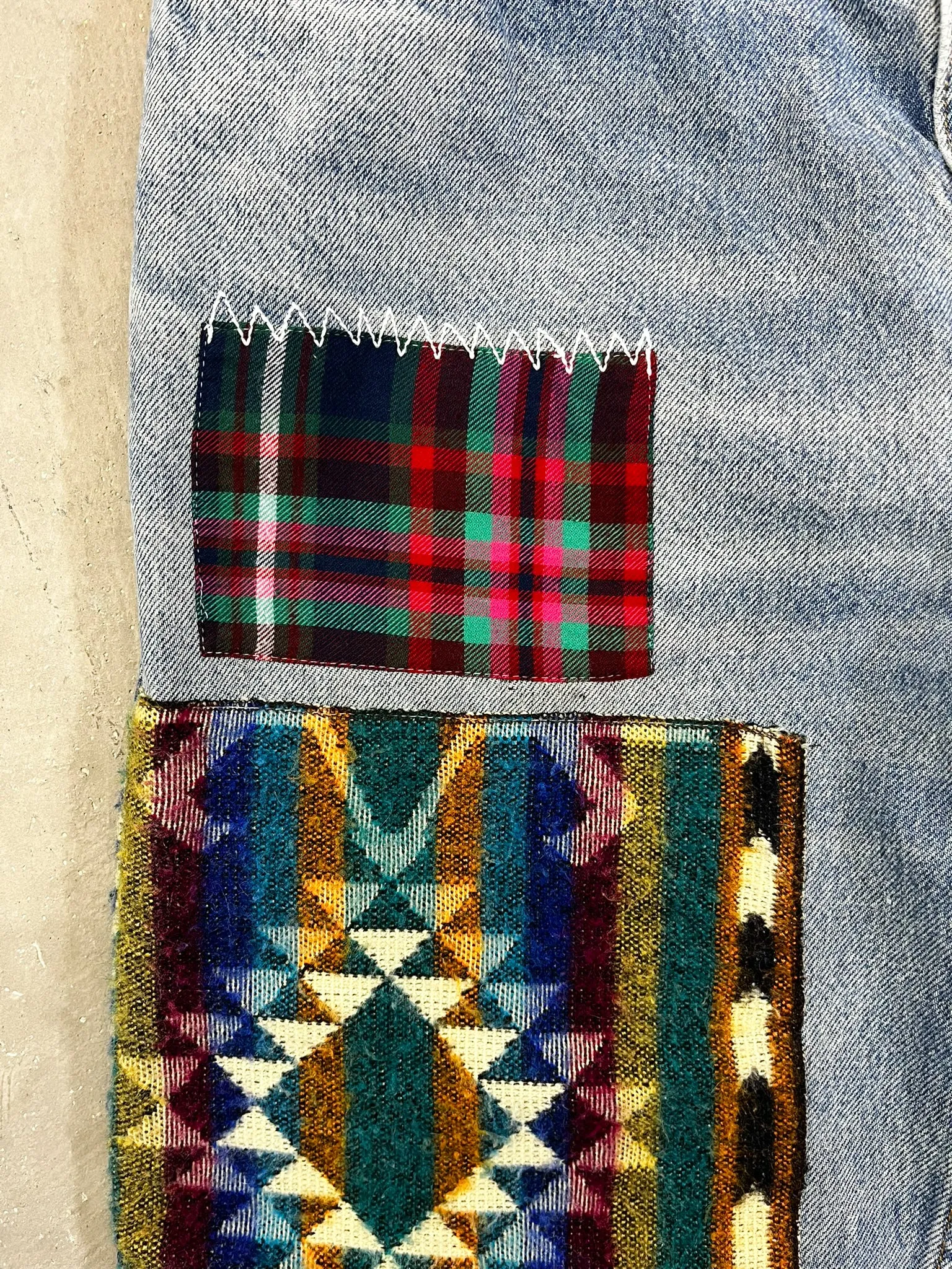 D- HOM Plaid Patches Reworked Levi's 550 38x30 Jeans sold by HG Vintage product image thumbnail 4