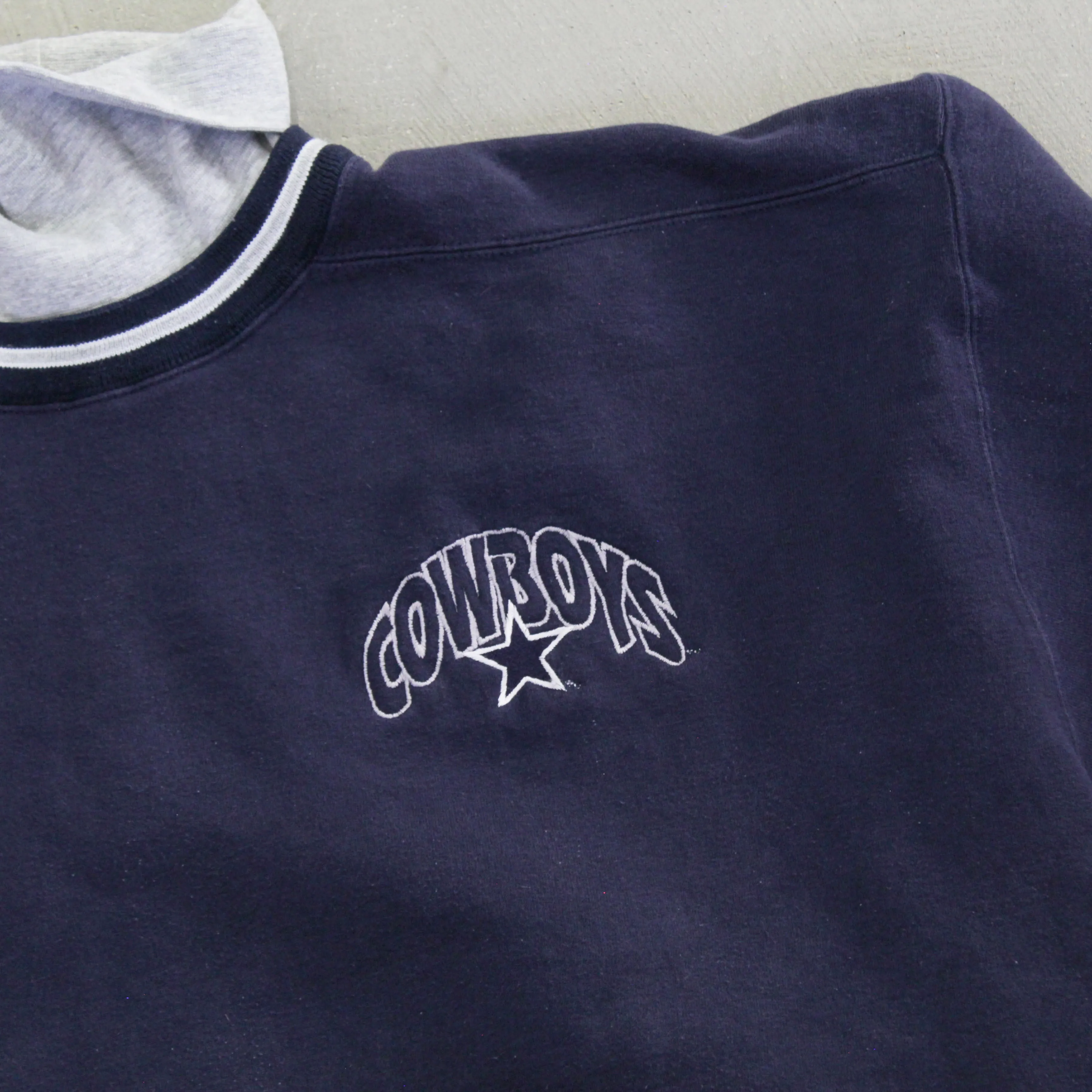 D- Vintage Dallas Cowboys NFL Embroidered Text Turtle Crewneck sold by HG Vintage product image thumbnail 2