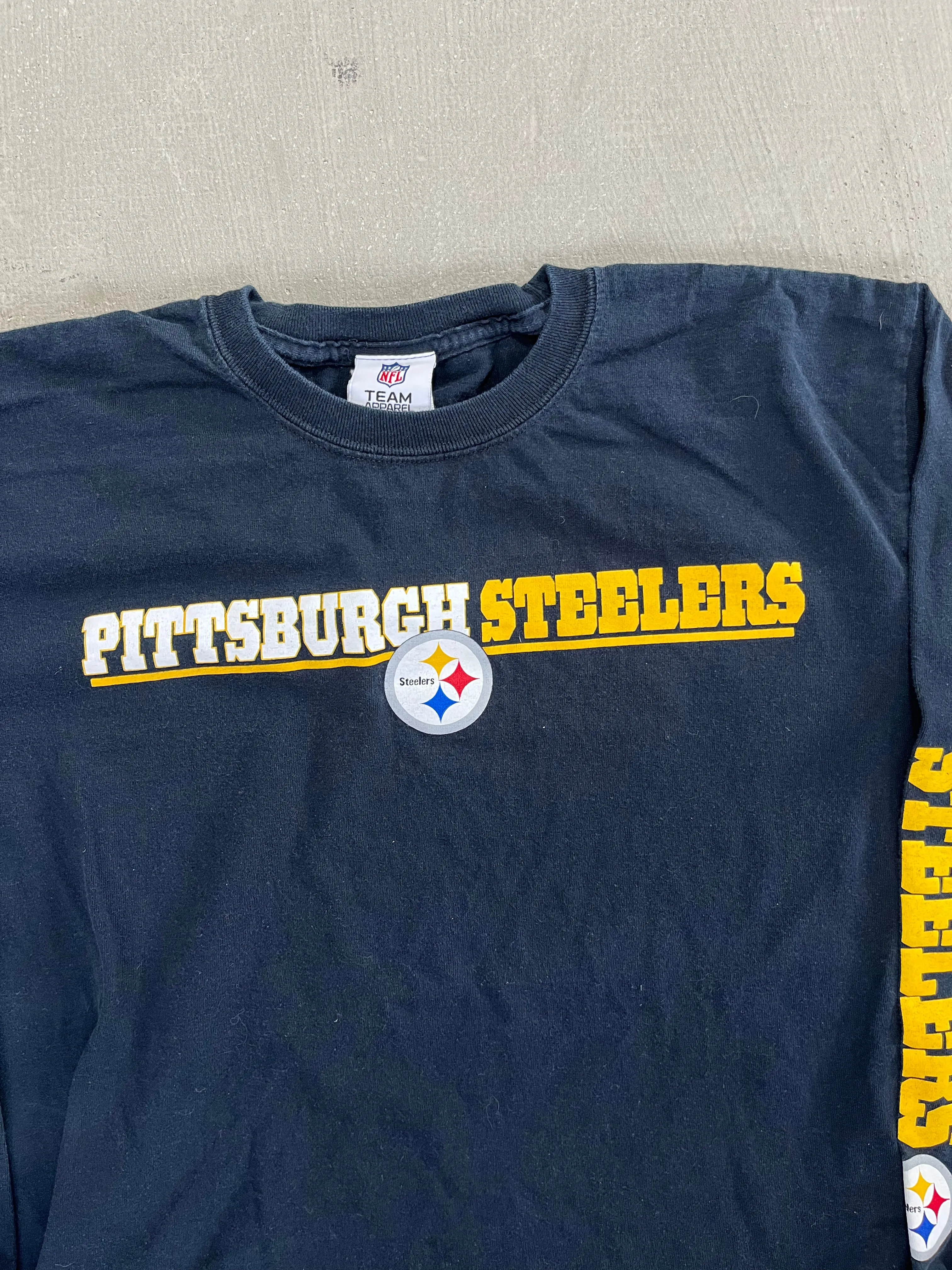 D- Pittsburgh Steelers NFL Text & Logo Long Sleeve Tee sold by HG Vintage product image thumbnail 2
