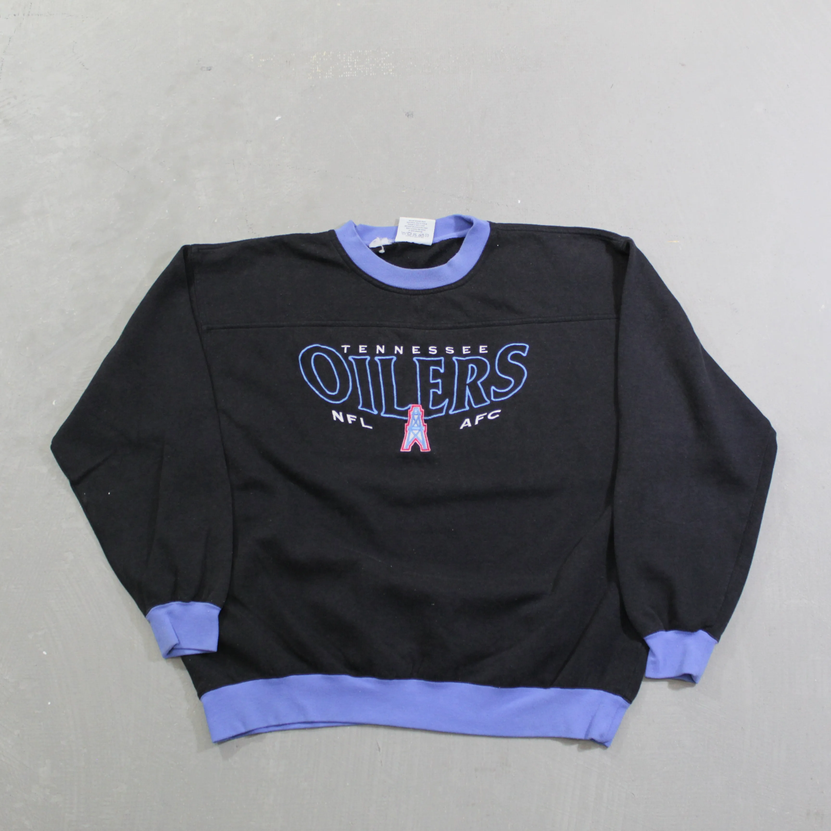 D- Vintage Tennessee Oilers (Titans) NFL Lee Embroidered Text Crewneck sold by HG Vintage