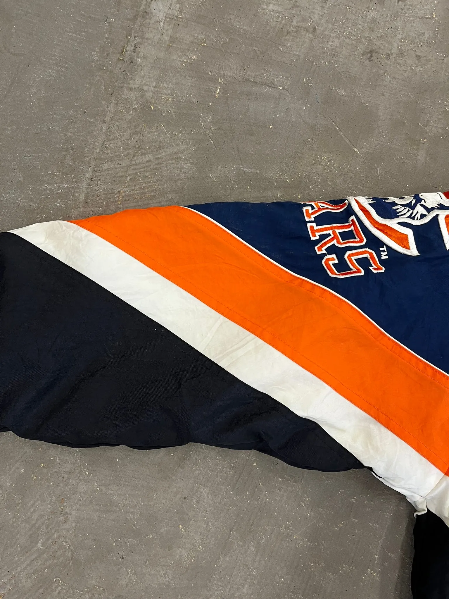 D- Vintage Chicago Bears NFL Starter Zip Up Winter Jacket sold by HG Vintage product image thumbnail 4