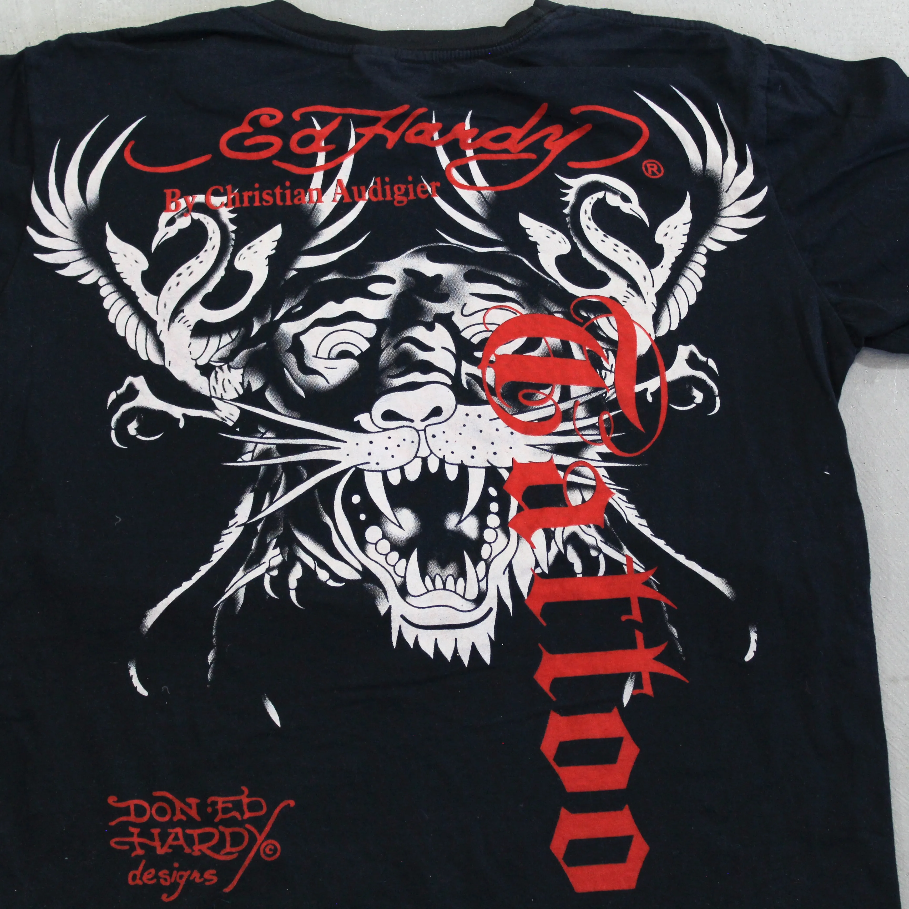 D- Vintage Ed Hardy Tiger & Bedazzled Heart Tee sold by HG Vintage product image thumbnail 4