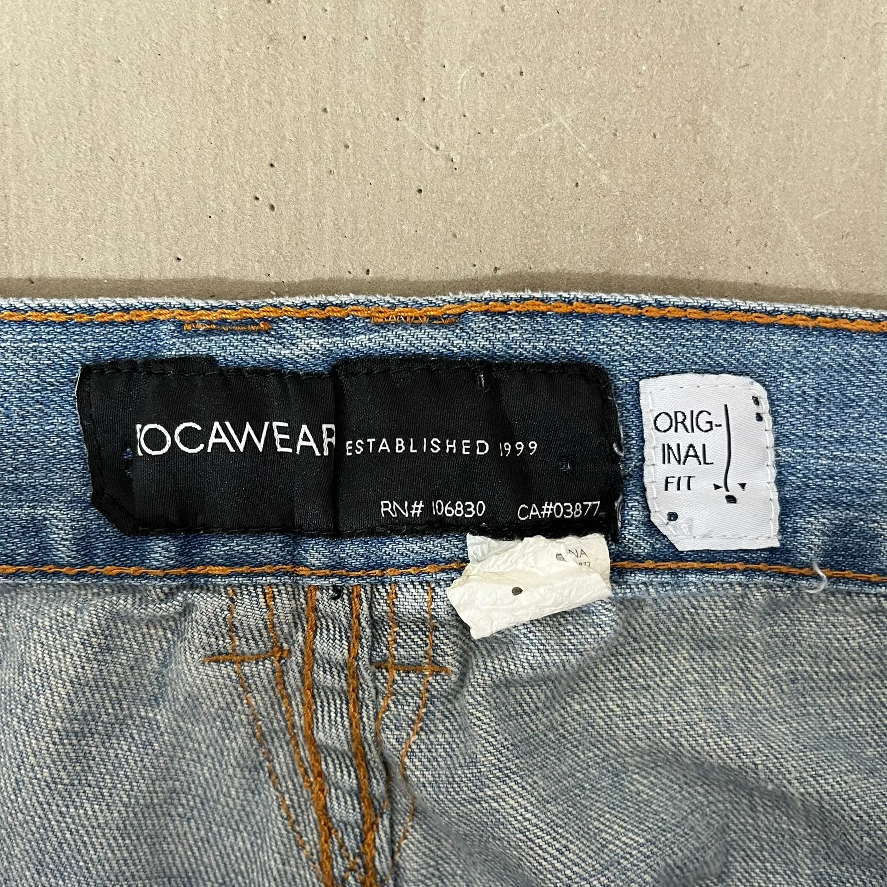 D- Vintage Rocawear Embroidery Back Pocket Original Fit Jeans 38w sold by HG Vintage product image thumbnail 4