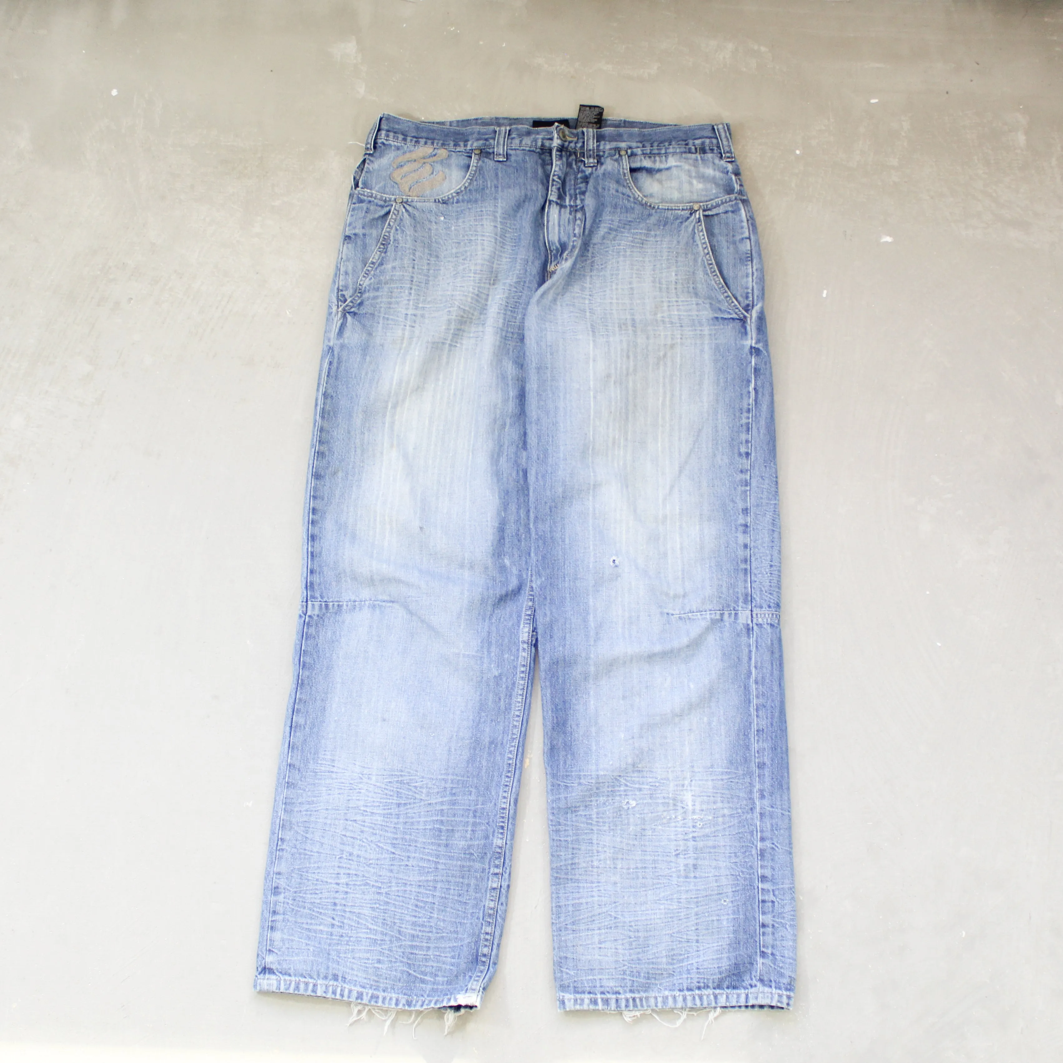 D- Vintage Rocawear Embroidered Letters Front Pocket Jeans 38w sold by HG Vintage product image thumbnail 2