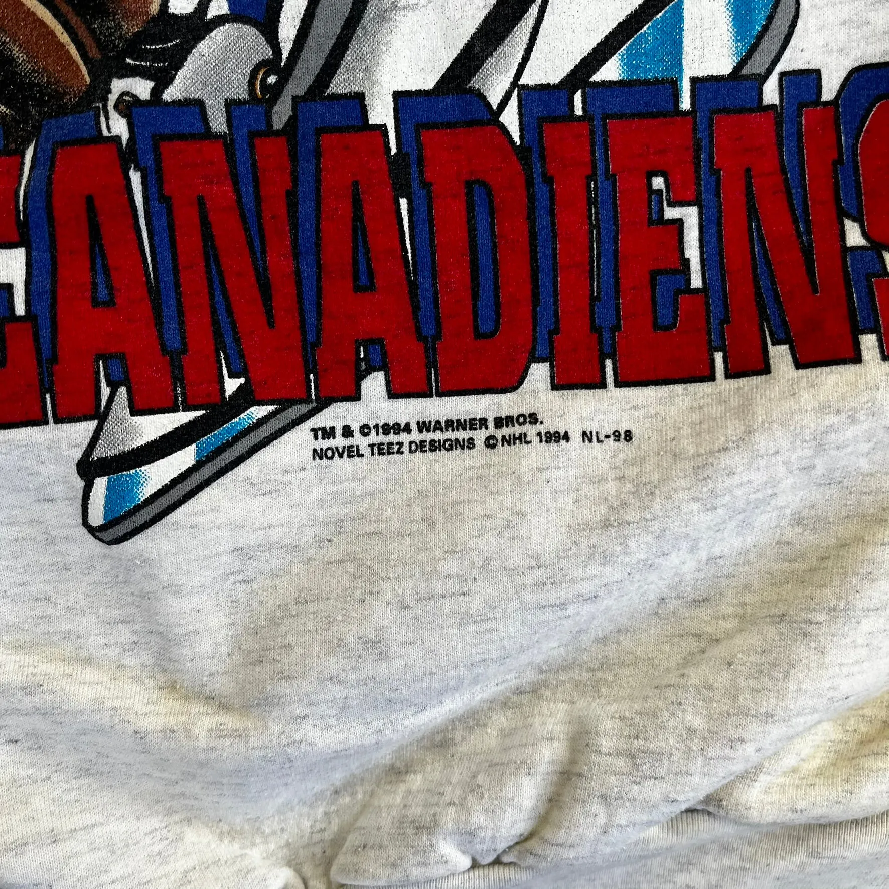 D- Vintage 1994 Montreal Canadiens NHL Looney Tunes Tazmanian Devil Crewneck sold by HG Vintage product image thumbnail 3