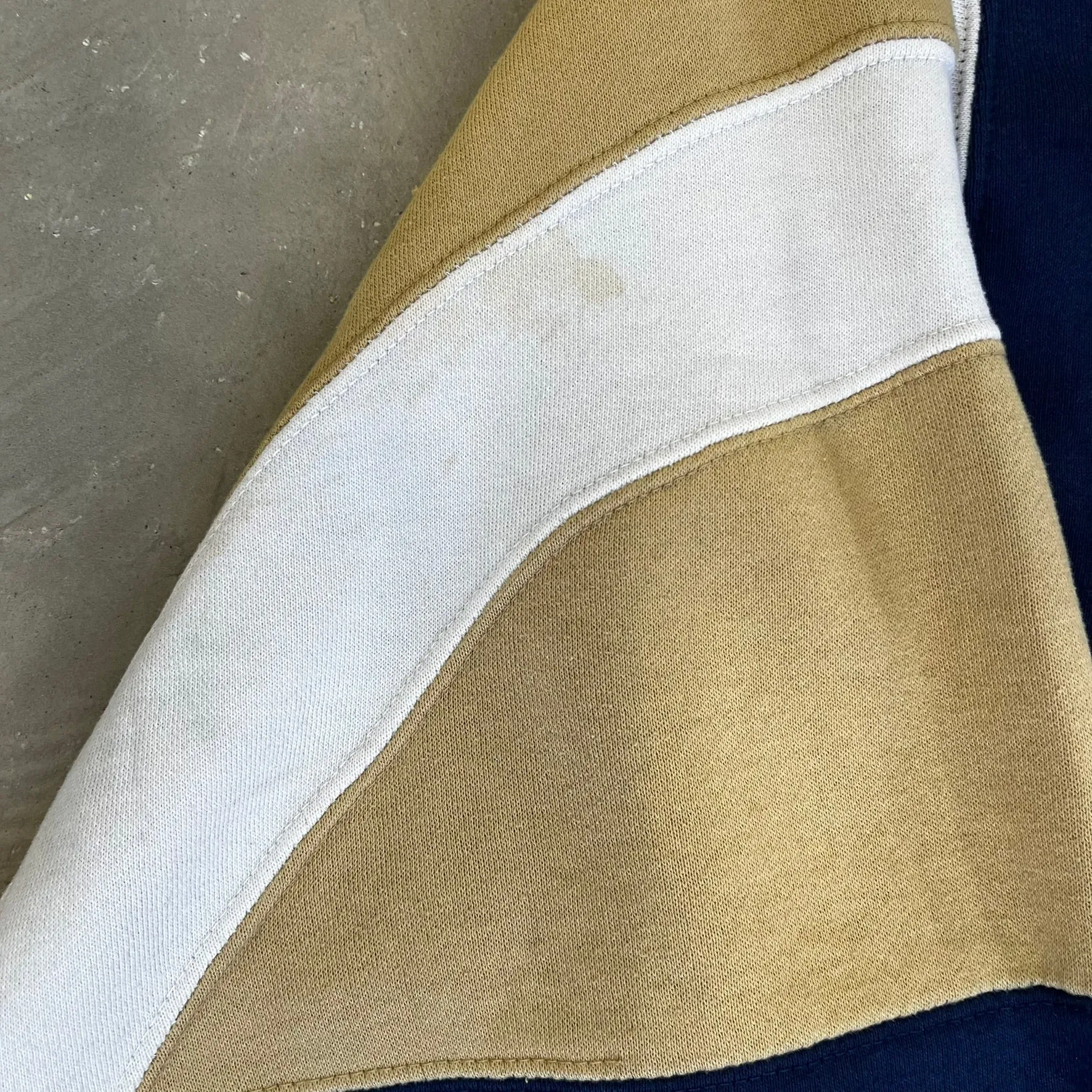 D- Vintage University Of Notre Dame Fighting Irish Starter Puff Print Text Crewneck sold by HG Vintage product image thumbnail 4