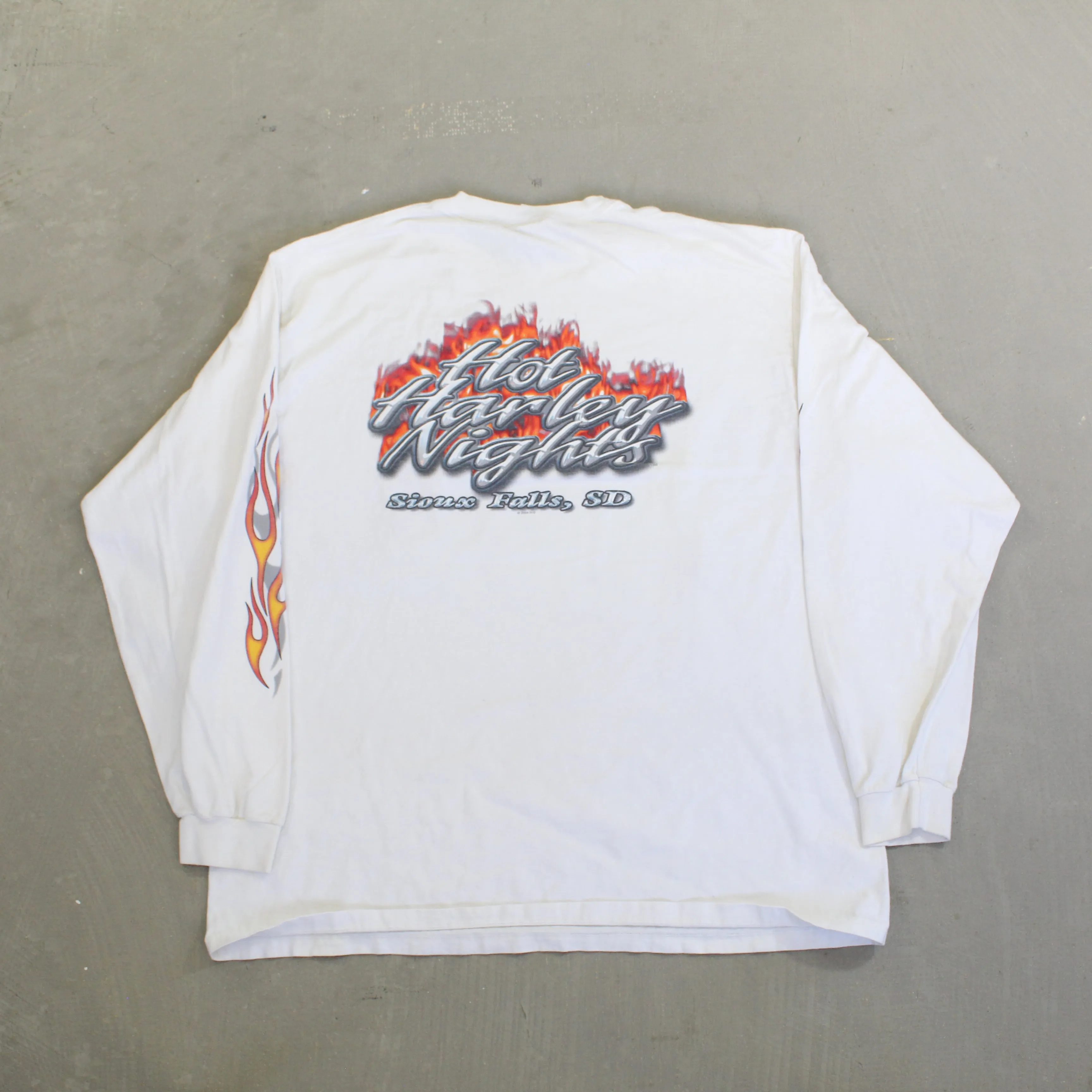 D- Vintage 2004 Harley Davidson Sioux Falls Flames Long Sleeve Tee sold by HG Vintage product image thumbnail 2