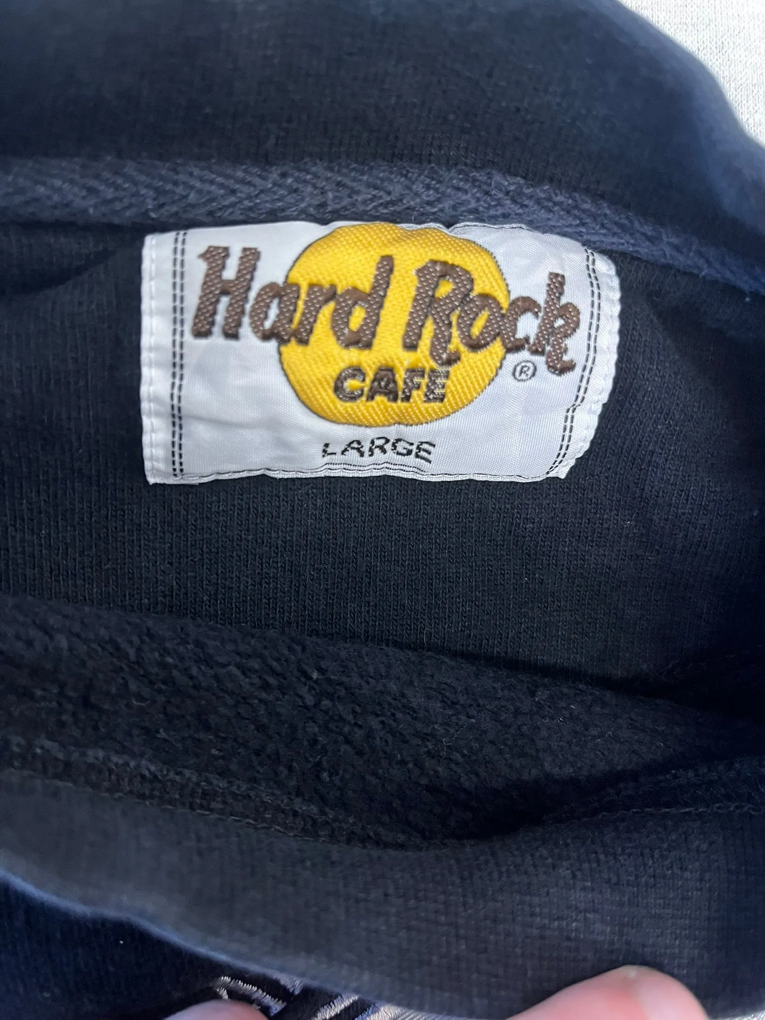 D- Vintage Hard Rock Cafe Paris France Crewneck sold by HG Vintage product image thumbnail 3