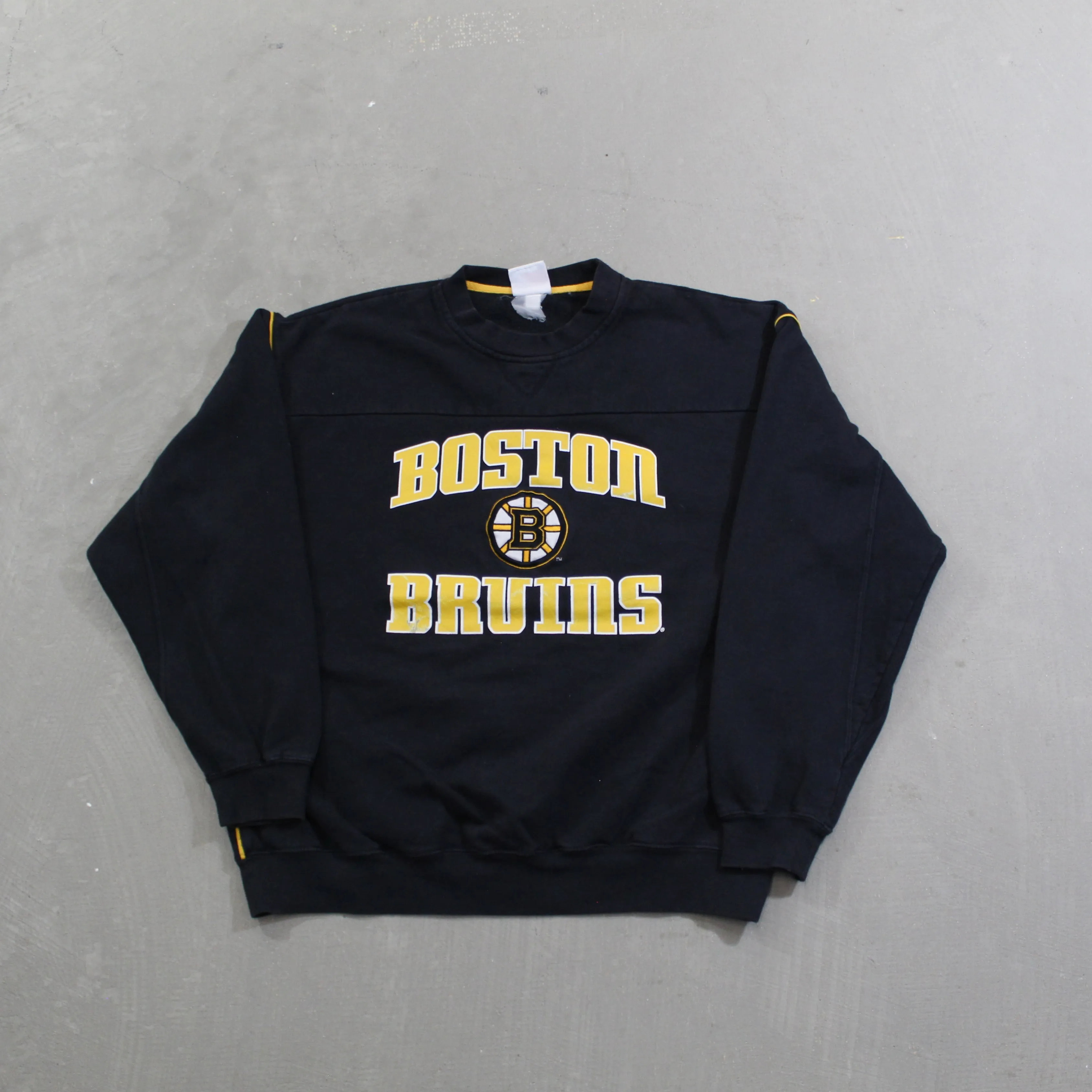 D- Vintage Boston Bruins NHL Embroidered Logo & Text Crewneck sold by HG Vintage