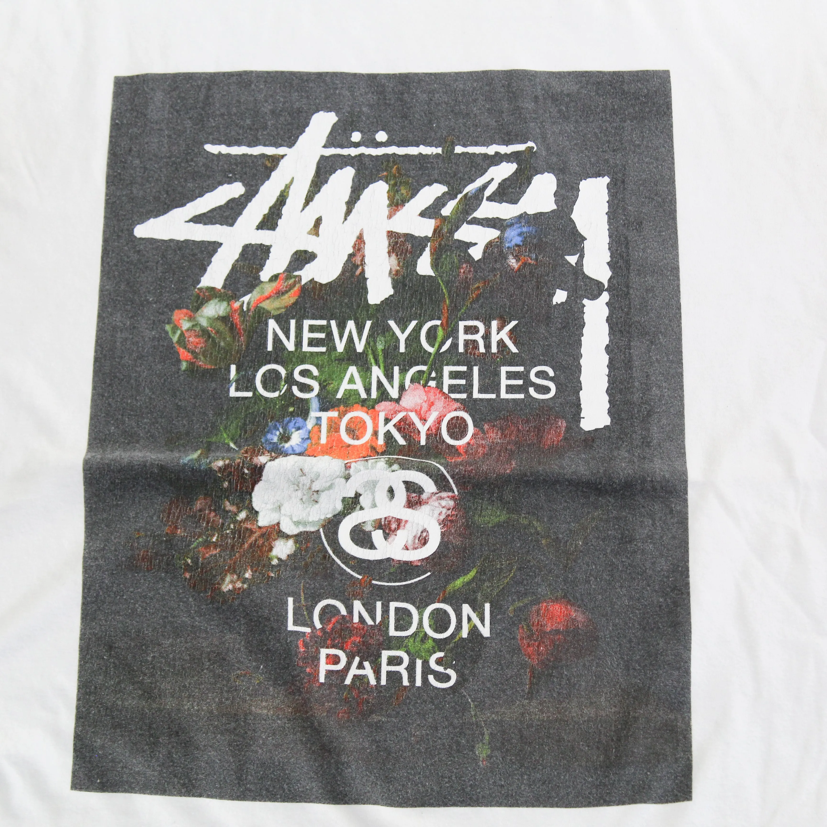 D- Vintage Stussy Flowers & Text Tee sold by HG Vintage product image thumbnail 2