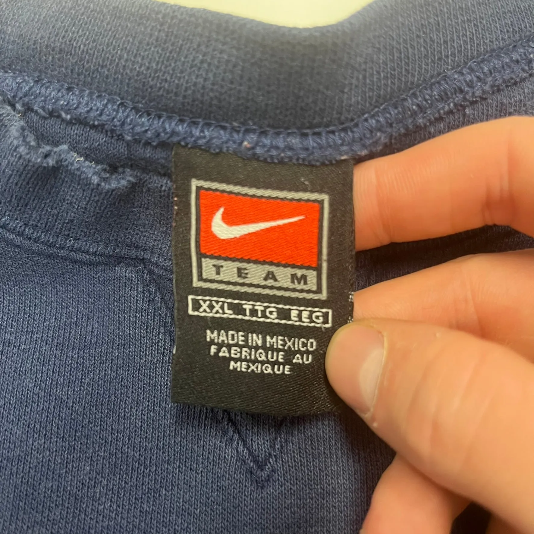 D- Vintage 90s Nike Embroidered Script Crewneck sold by HG Vintage product image thumbnail 3