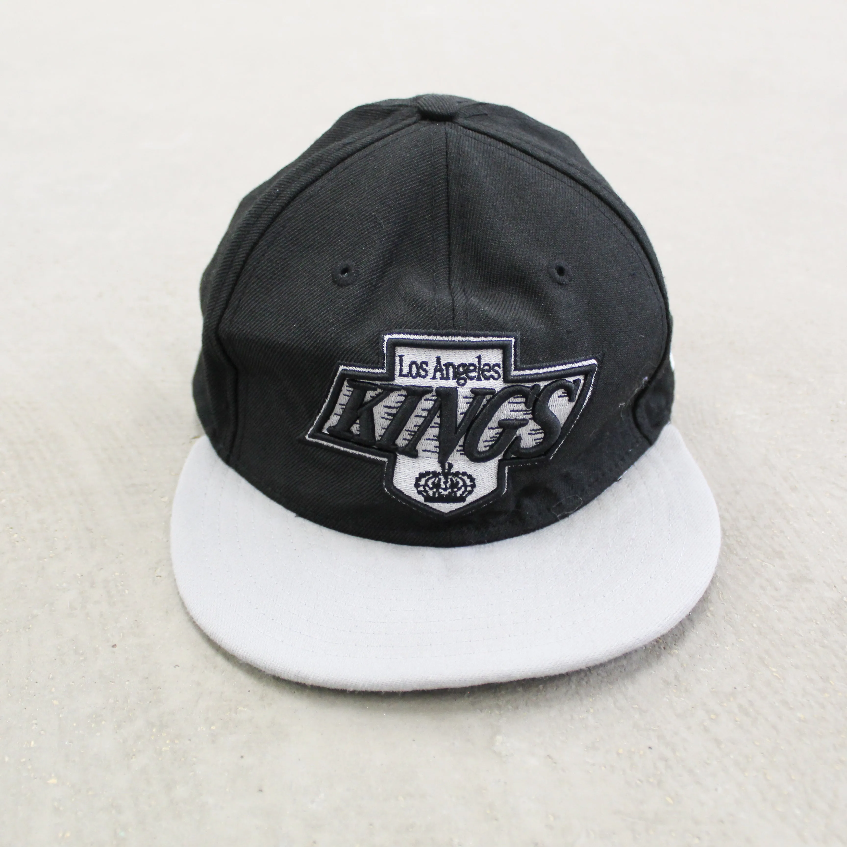 D- Vintage LA Kings NHL new Era Embroidered Logo Fitted Hat sold by HG Vintage product image thumbnail 2