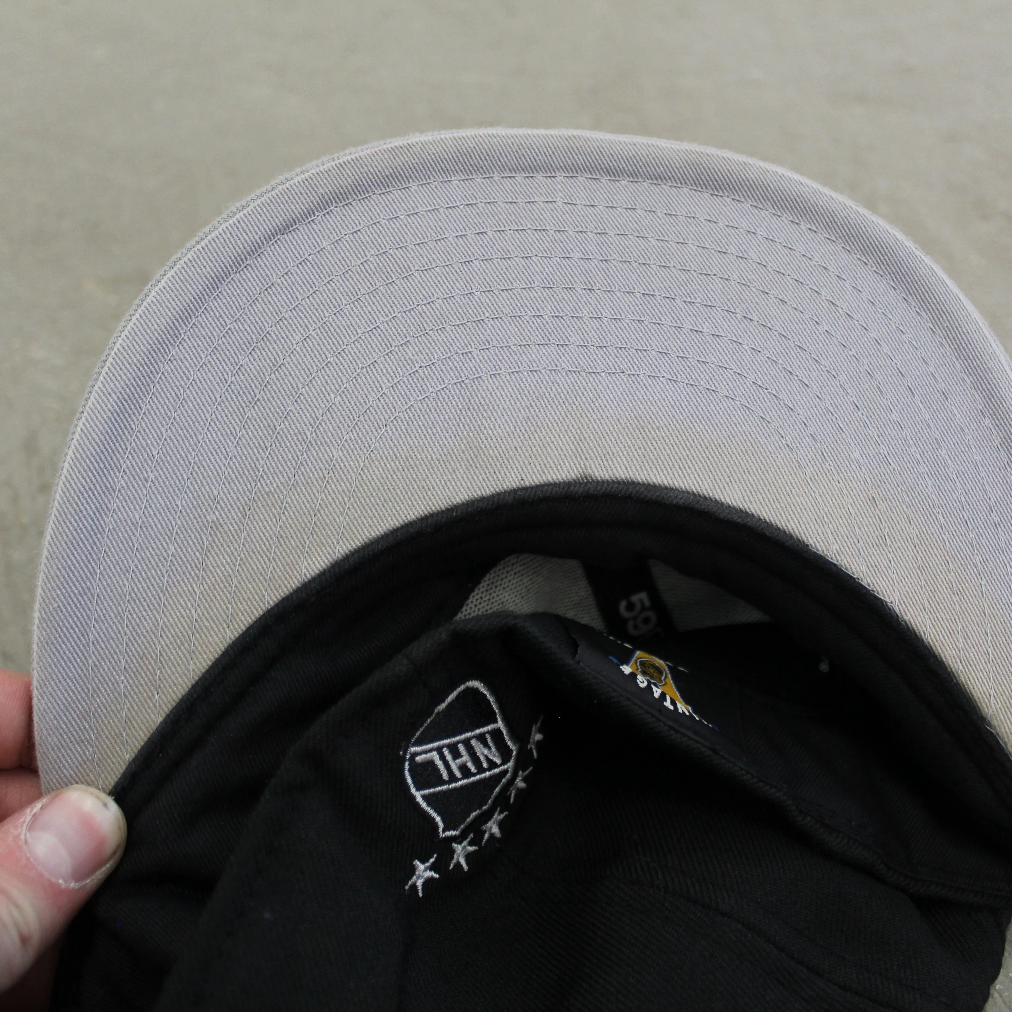 D- Vintage LA Kings NHL new Era Embroidered Logo Fitted Hat sold by HG Vintage product image thumbnail 4