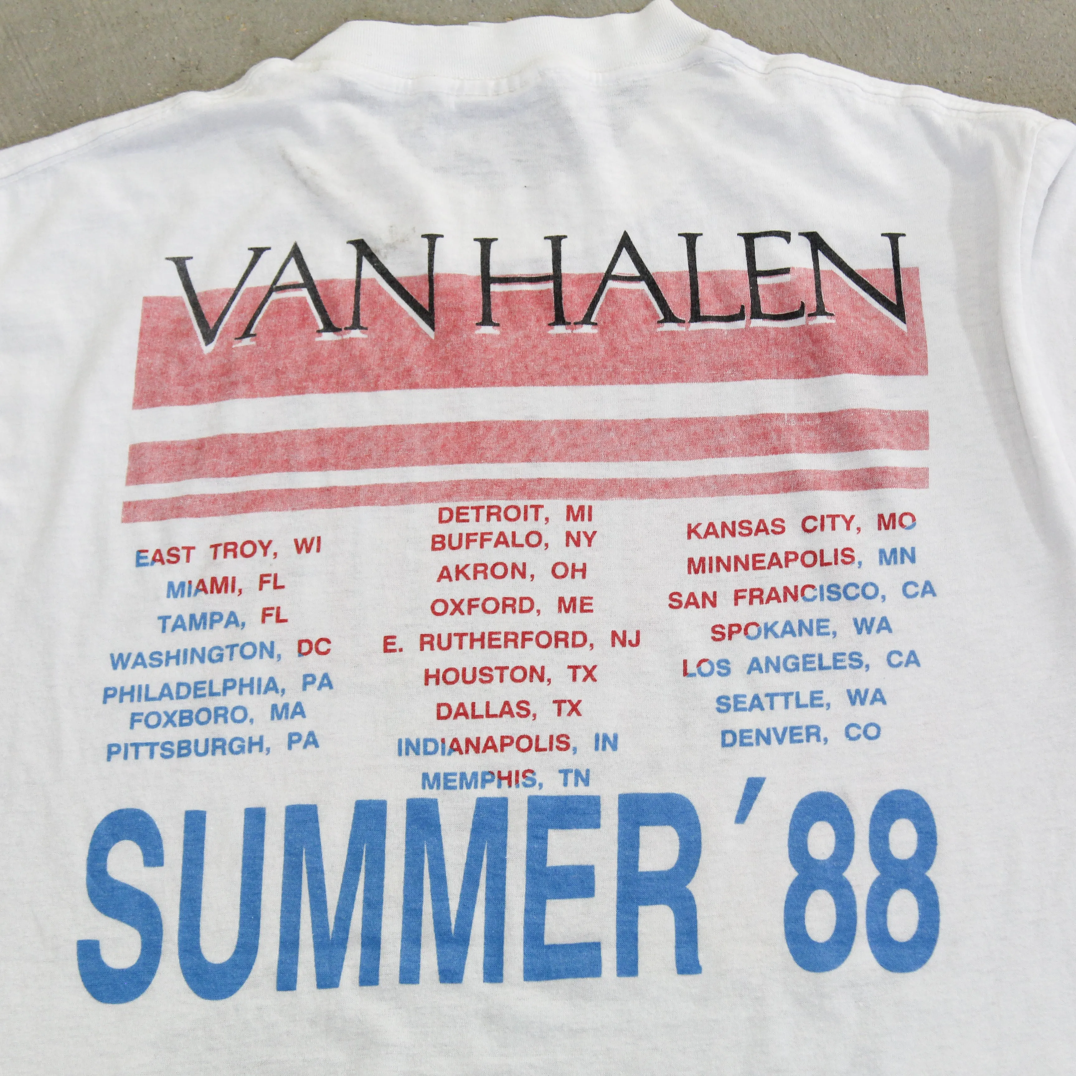 D- Vintage 1988 Van Halen Summer 88' Tour Yessup Single Stitch Graphic Tee sold by HG Vintage product image thumbnail 4
