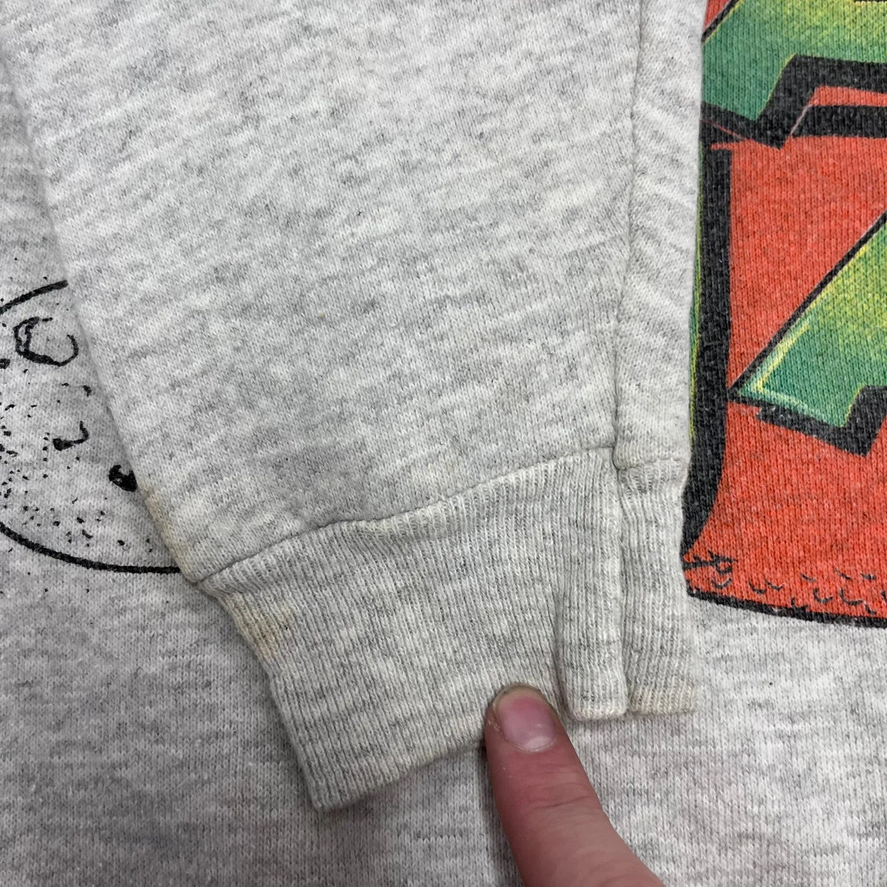 F- Vintage 1996 Looney Tunes Space Jam Graphic Crewneck sold by HG Vintage product image thumbnail 4