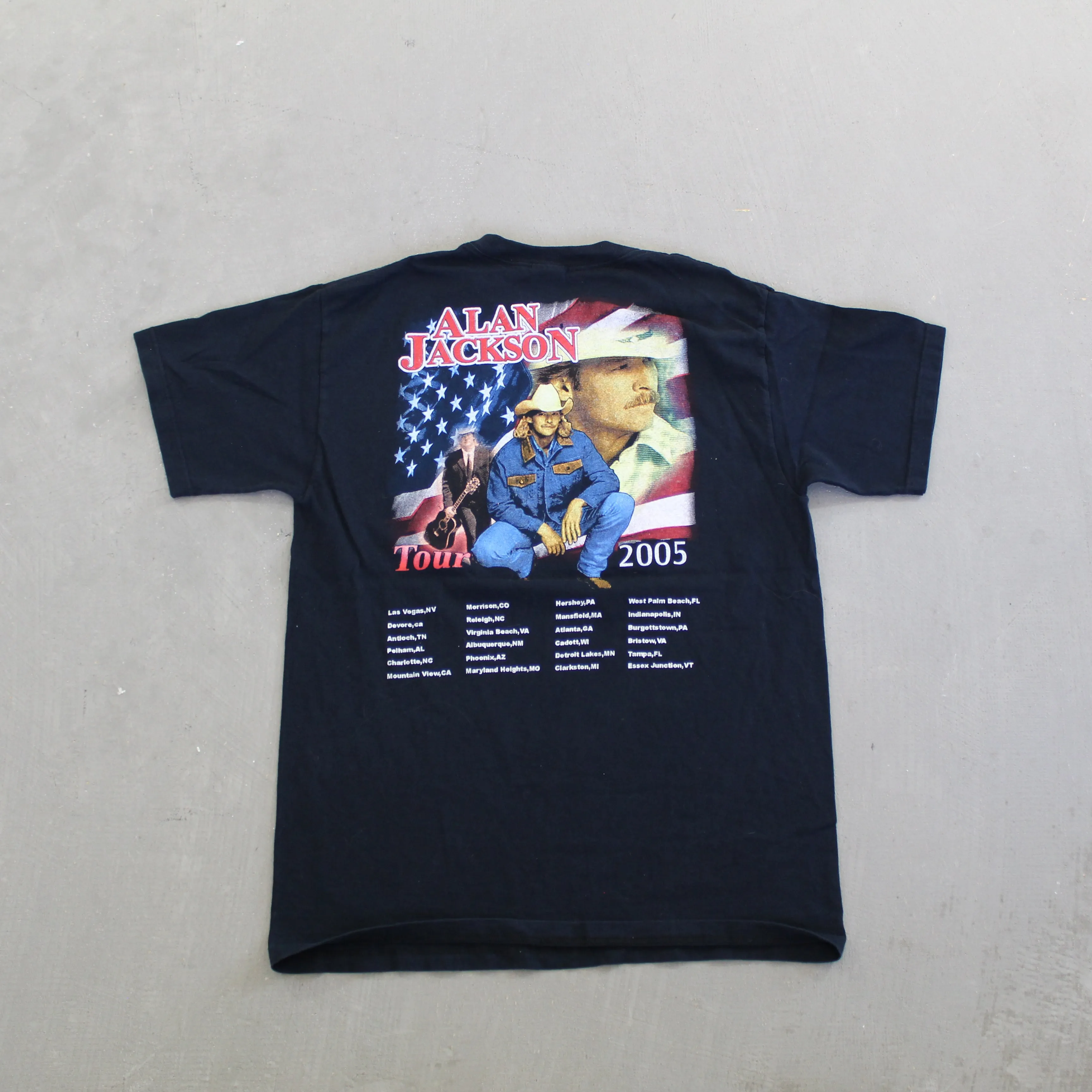 F- 2005 Alan Jackson Picture USA Tour Tee sold by HG Vintage product image thumbnail 3