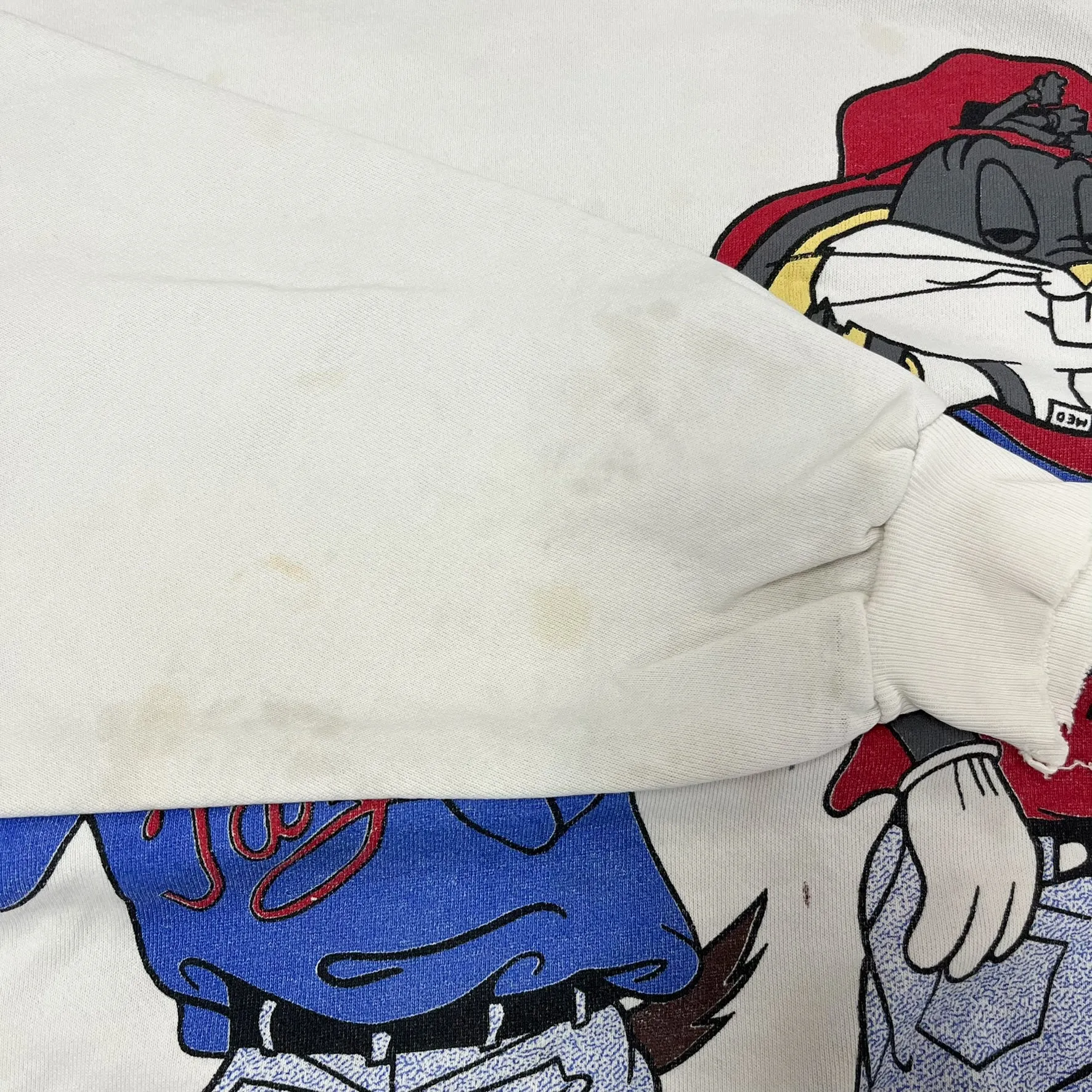 F- Vintage Looney Tunes Bugs Bunny & Taz Graphic Crewneck sold by HG Vintage product image thumbnail 5