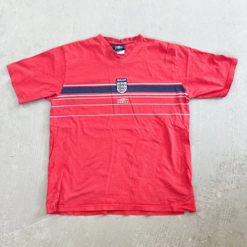 F- Vintage Umbro England Crest Embroidered V-neck Tee made by HG Vintage