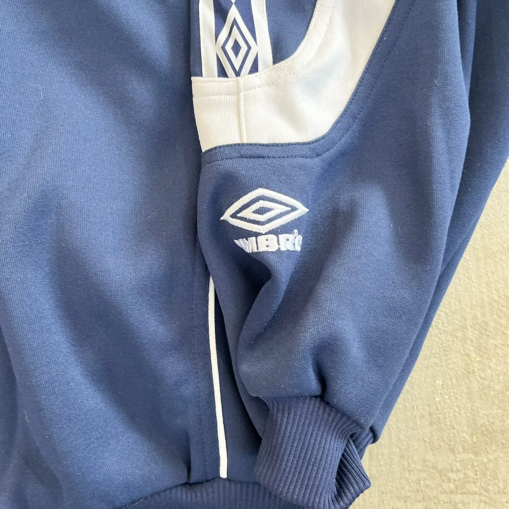 F- Vintage Umbro Embroidered Logo Zip Up Track Jacket sold by HG Vintage product image thumbnail 4