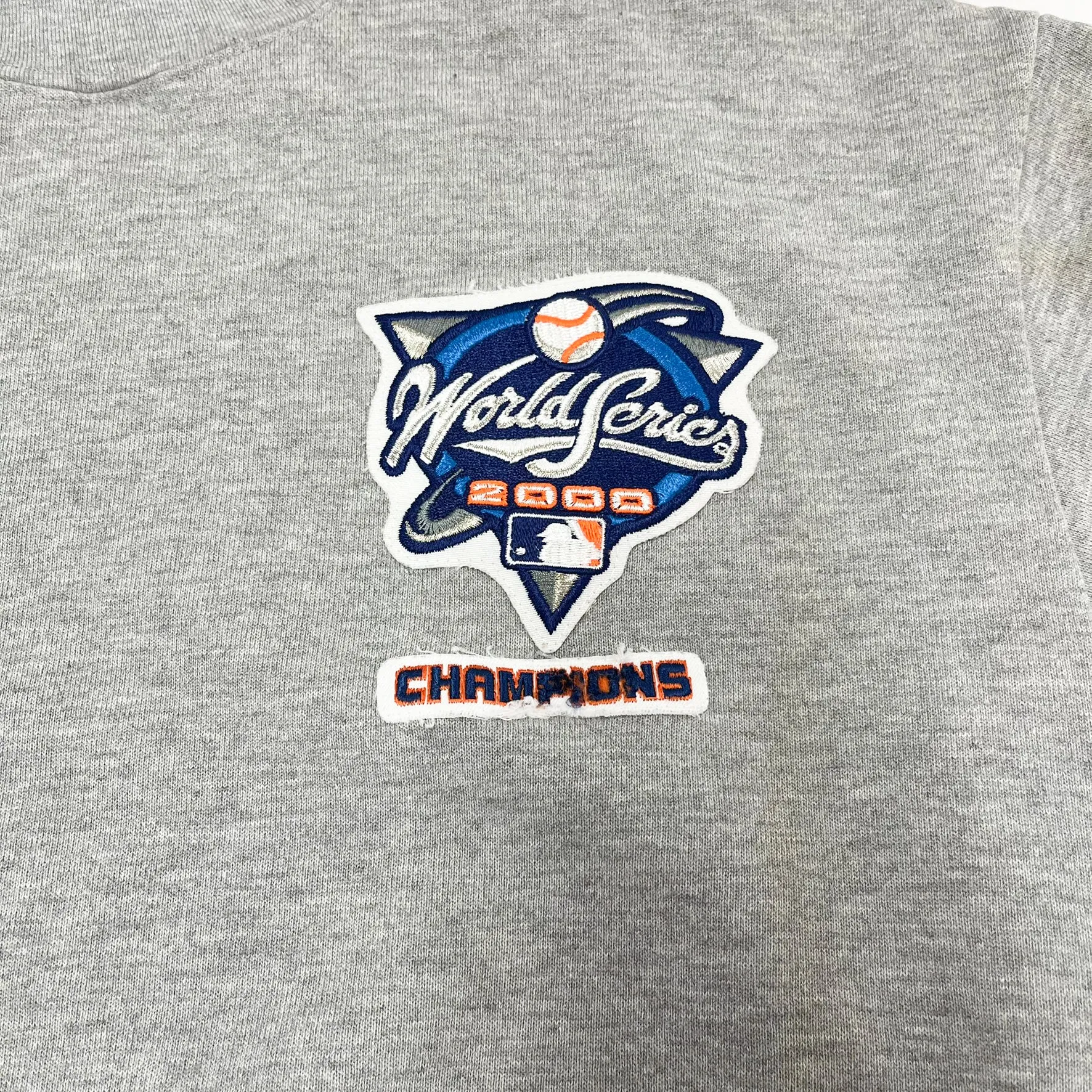 F- Vintage 2000 World Series New York Yankees Champions MLB Turtle Crewneck sold by HG Vintage product image thumbnail 2