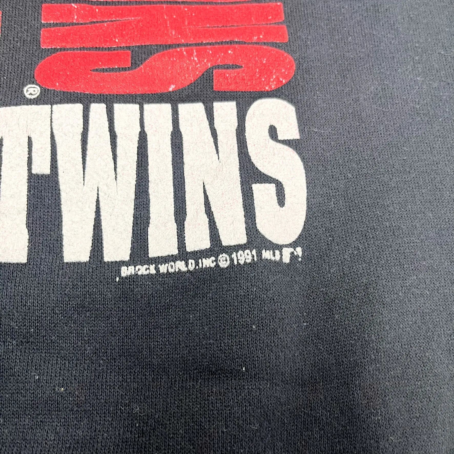 F- Vintage 1991 World Series Minnesota Twins Champs MLB Crewneck sold by HG Vintage product image thumbnail 3