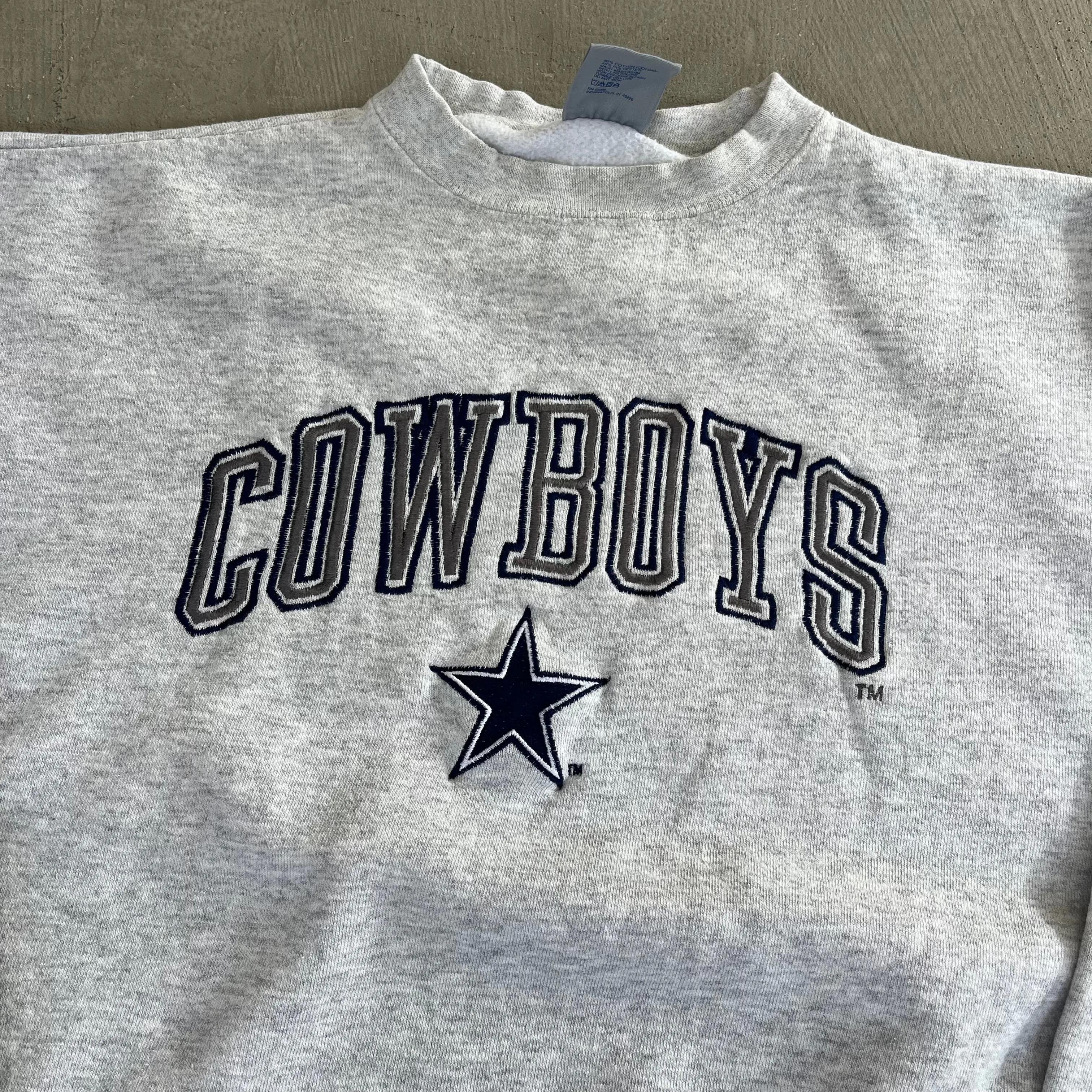 F- Vintage Dallas Cowboys NFL Logo 7 Embroidered Text & Logo Crewneck sold by HG Vintage product image thumbnail 2